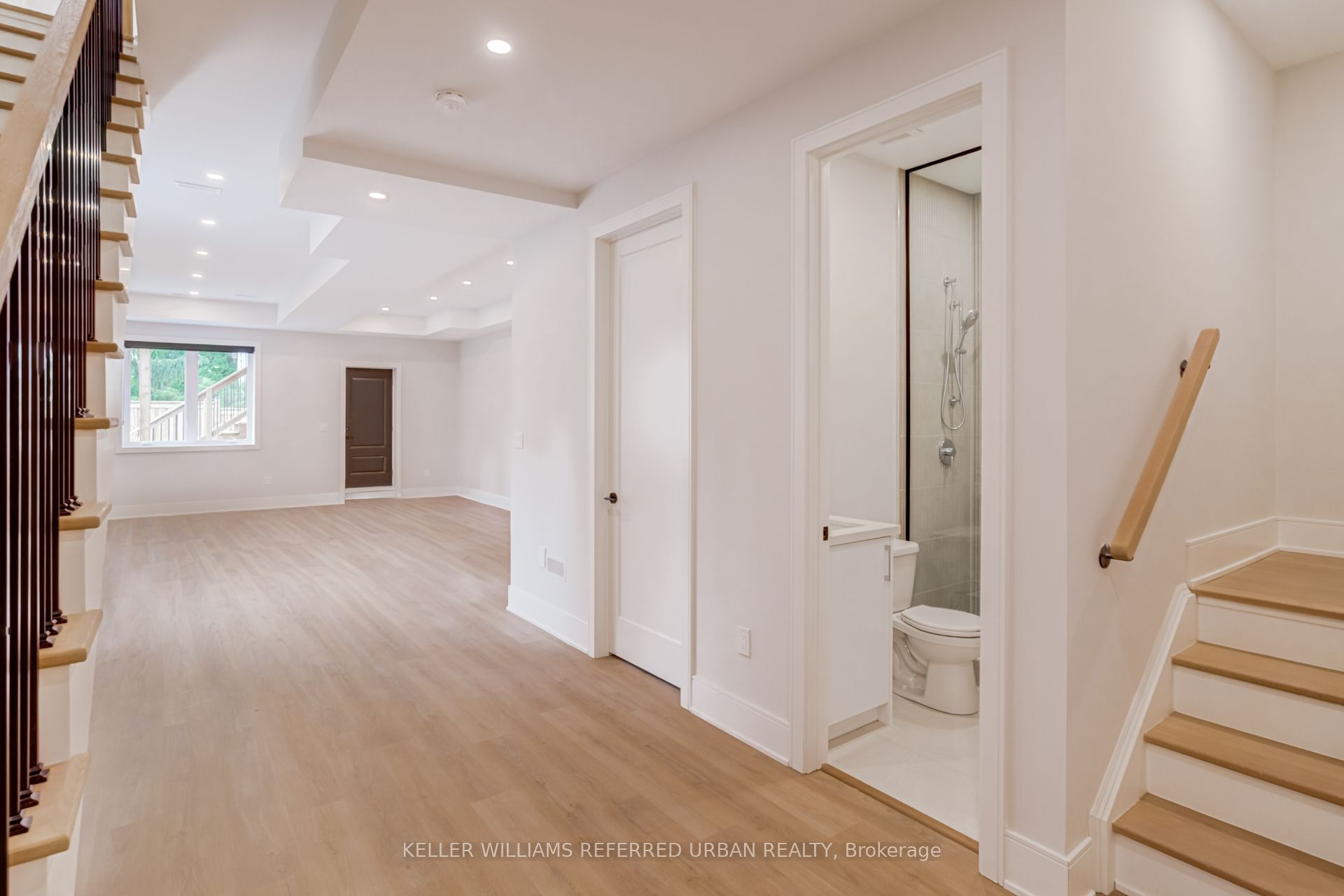 37 Wesley Avenue Property Photo 43