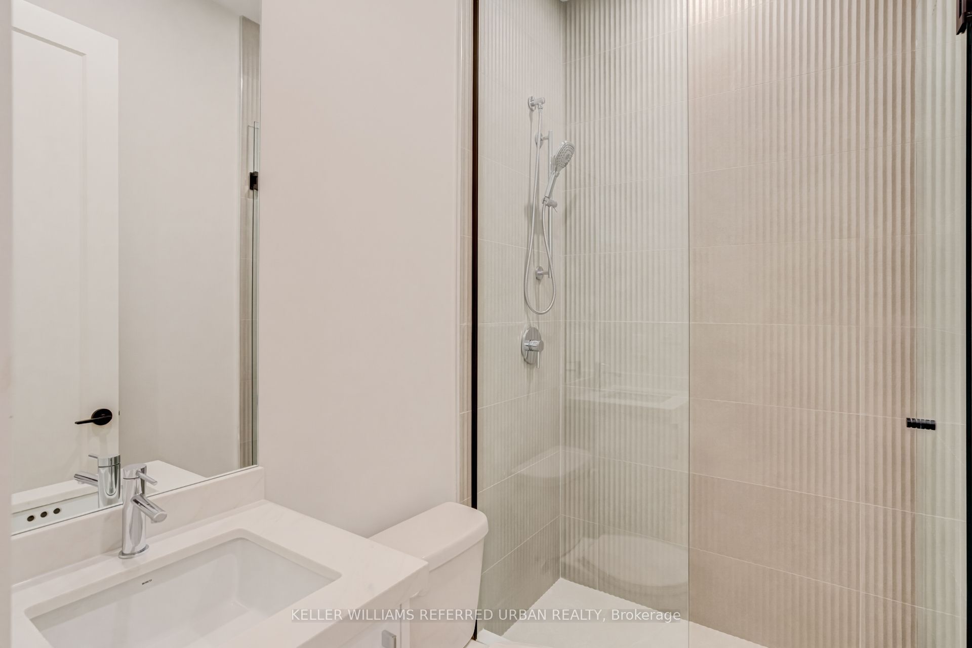 37 Wesley Avenue Property Photo 44