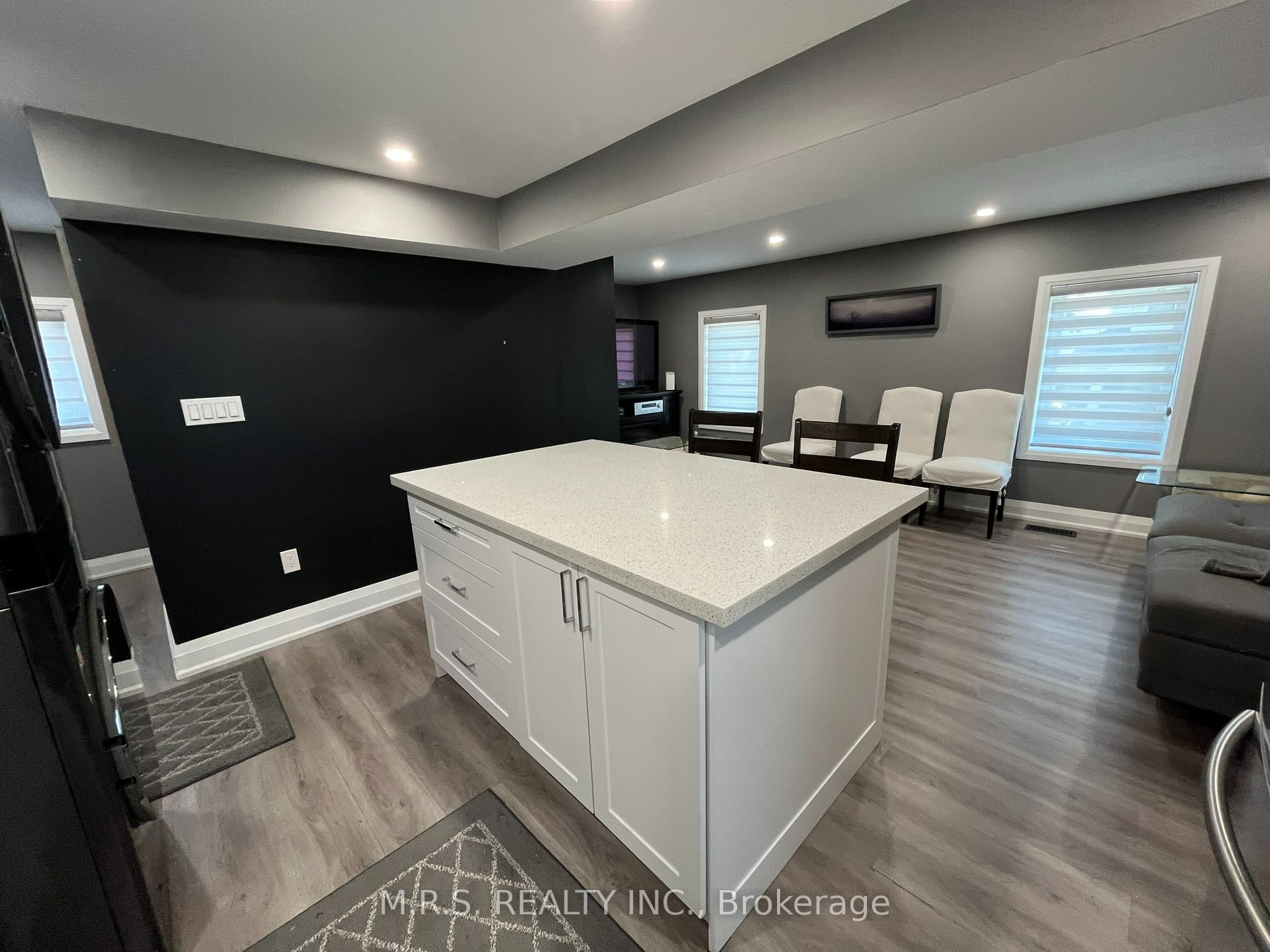26 Hillcrest Avenue 2 Property Photo 1