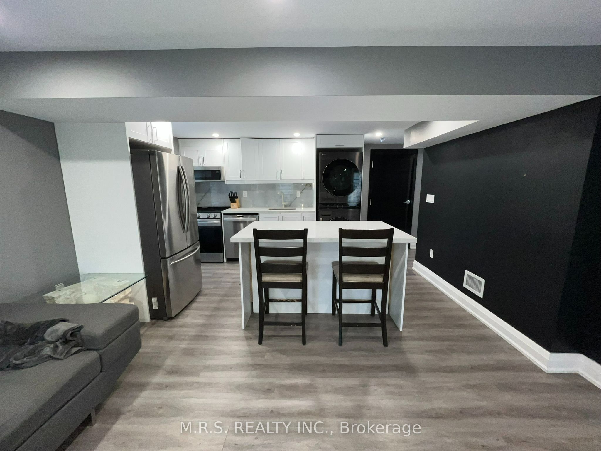 26 Hillcrest Avenue 2 Property Photo 6