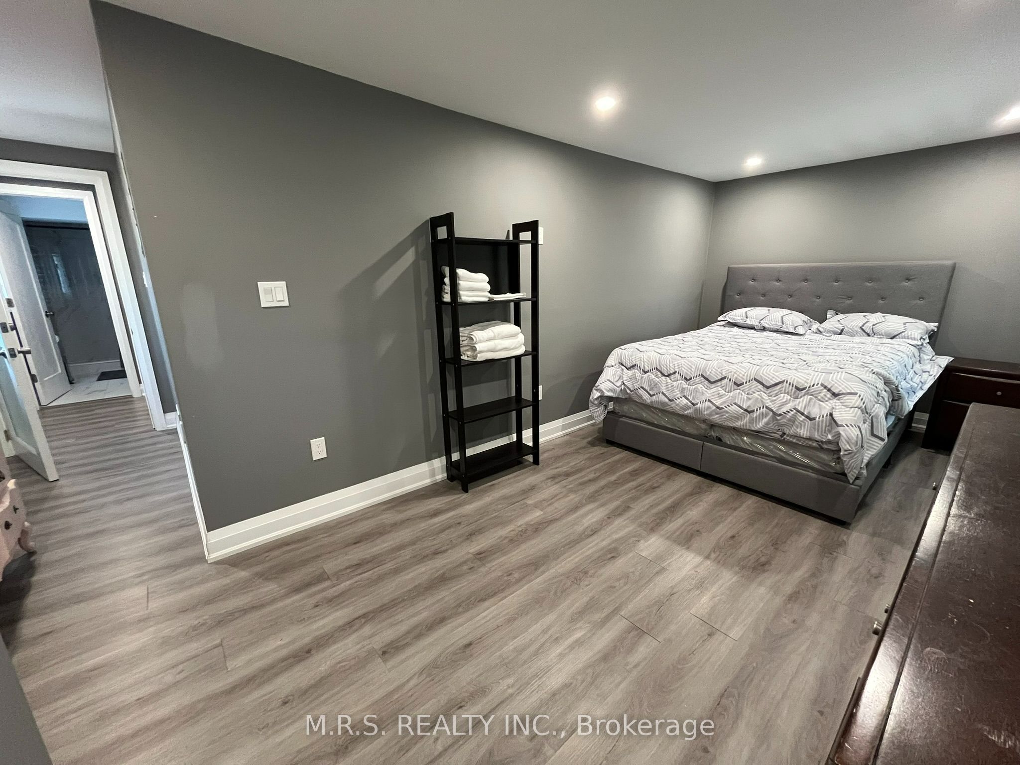 26 Hillcrest Avenue 2 Property Photo 8