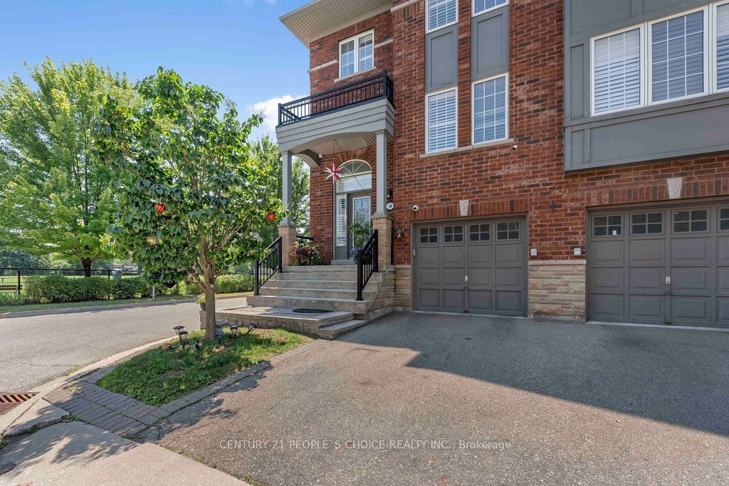 230 Paisley Boulevard W 40 Property Photo 5