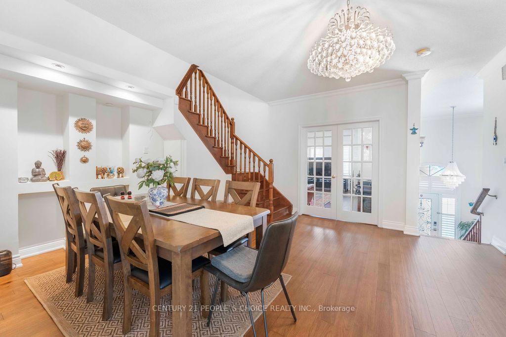 230 Paisley Boulevard W 40 Property Photo 23