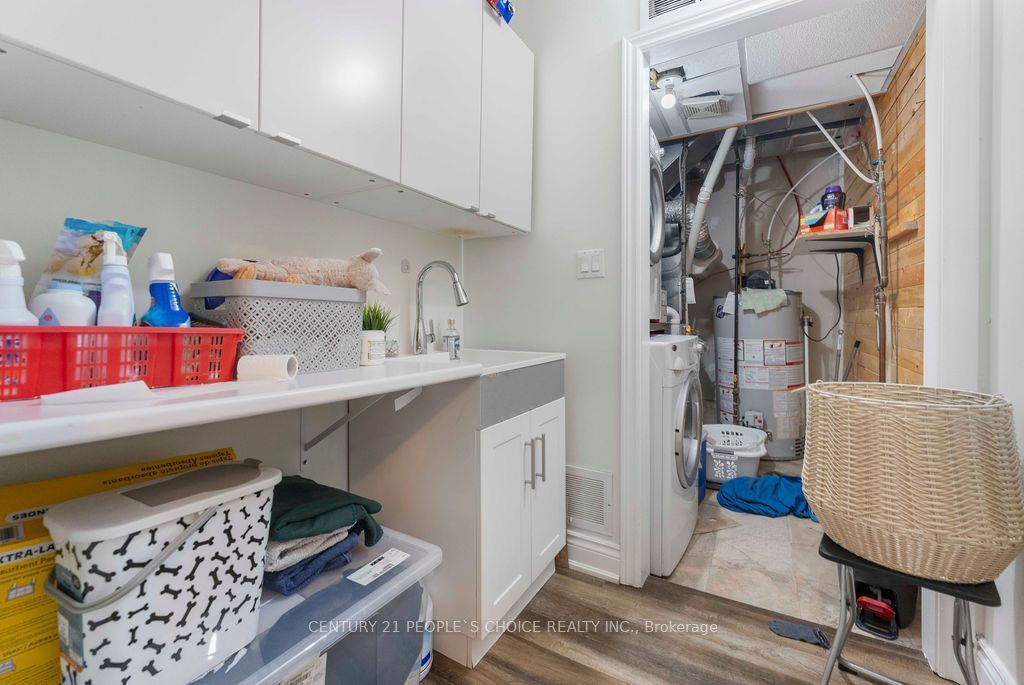 230 Paisley Boulevard W 40 Property Photo 47