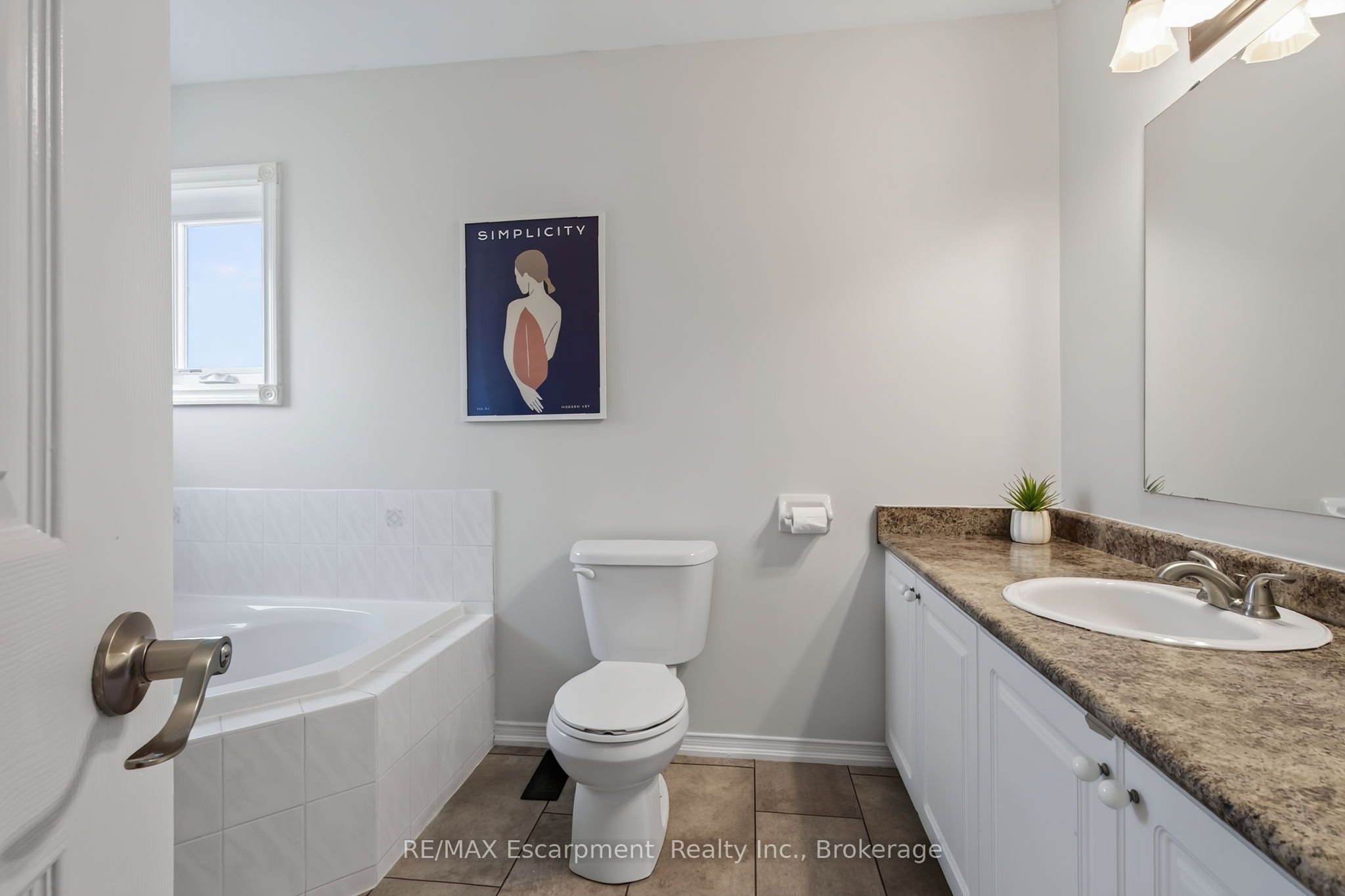 5143 Lampman Avenue Property Photo 28