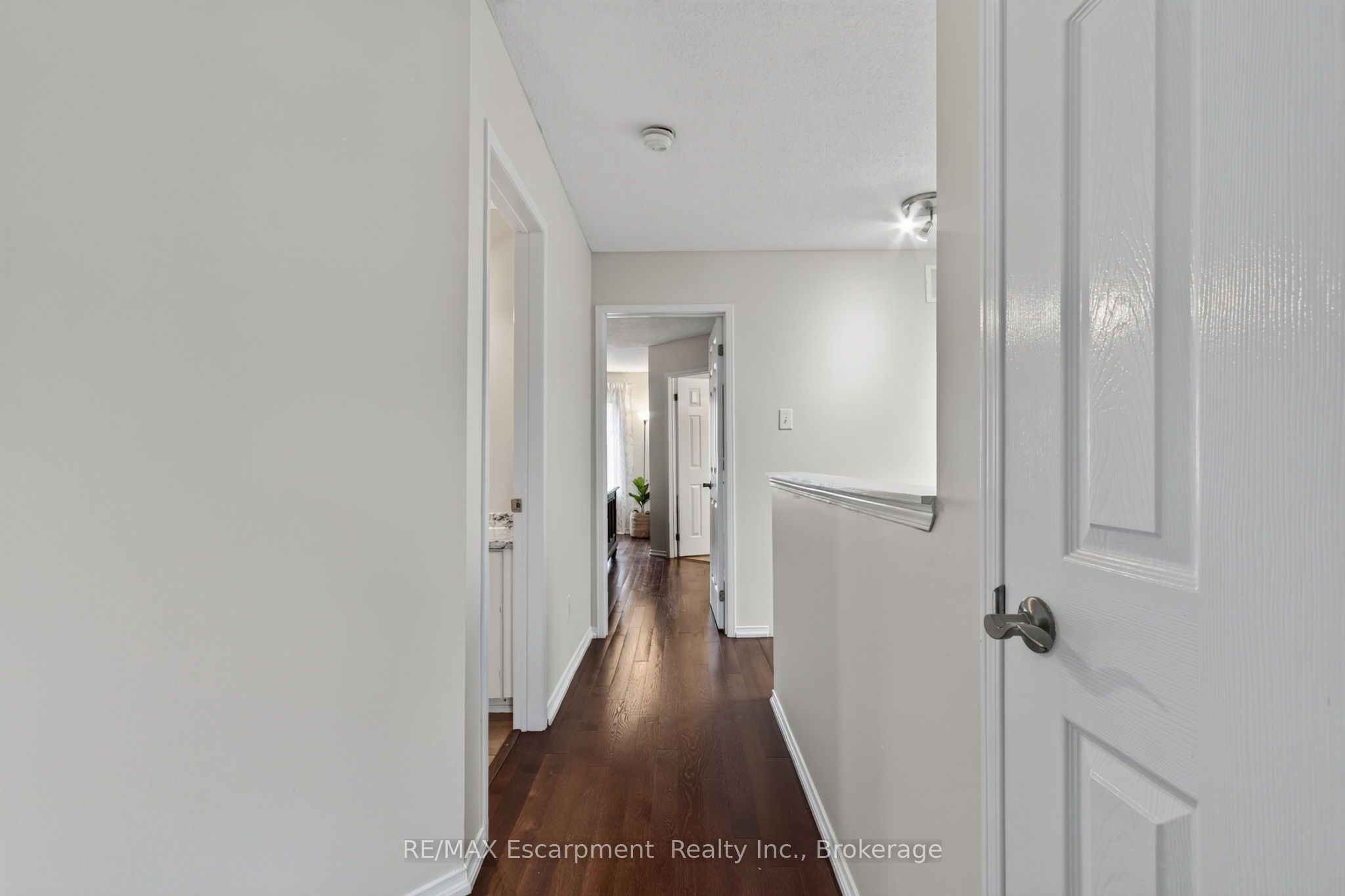 5143 Lampman Avenue Property Photo 35