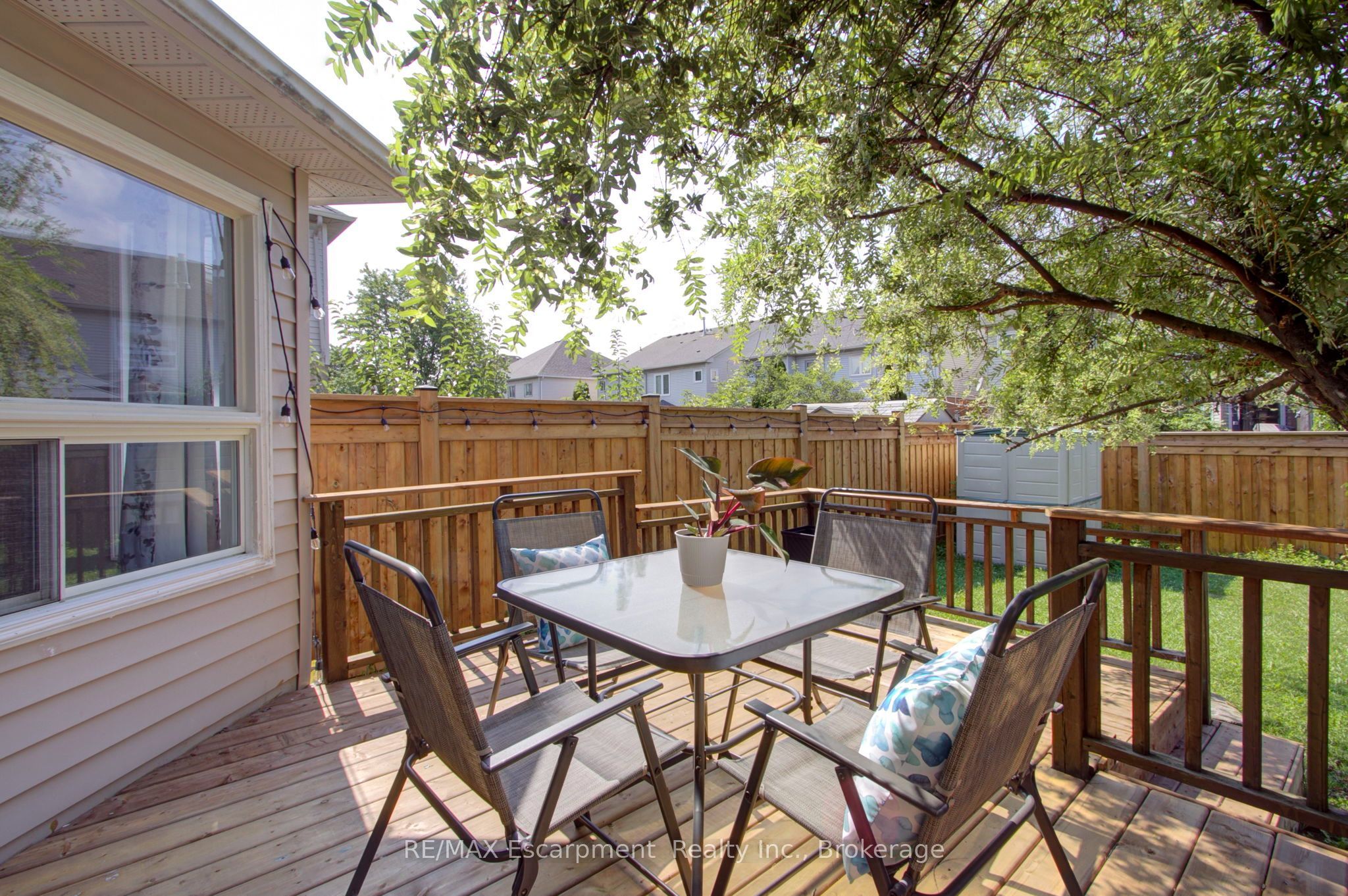 5143 Lampman Avenue Property Photo 42