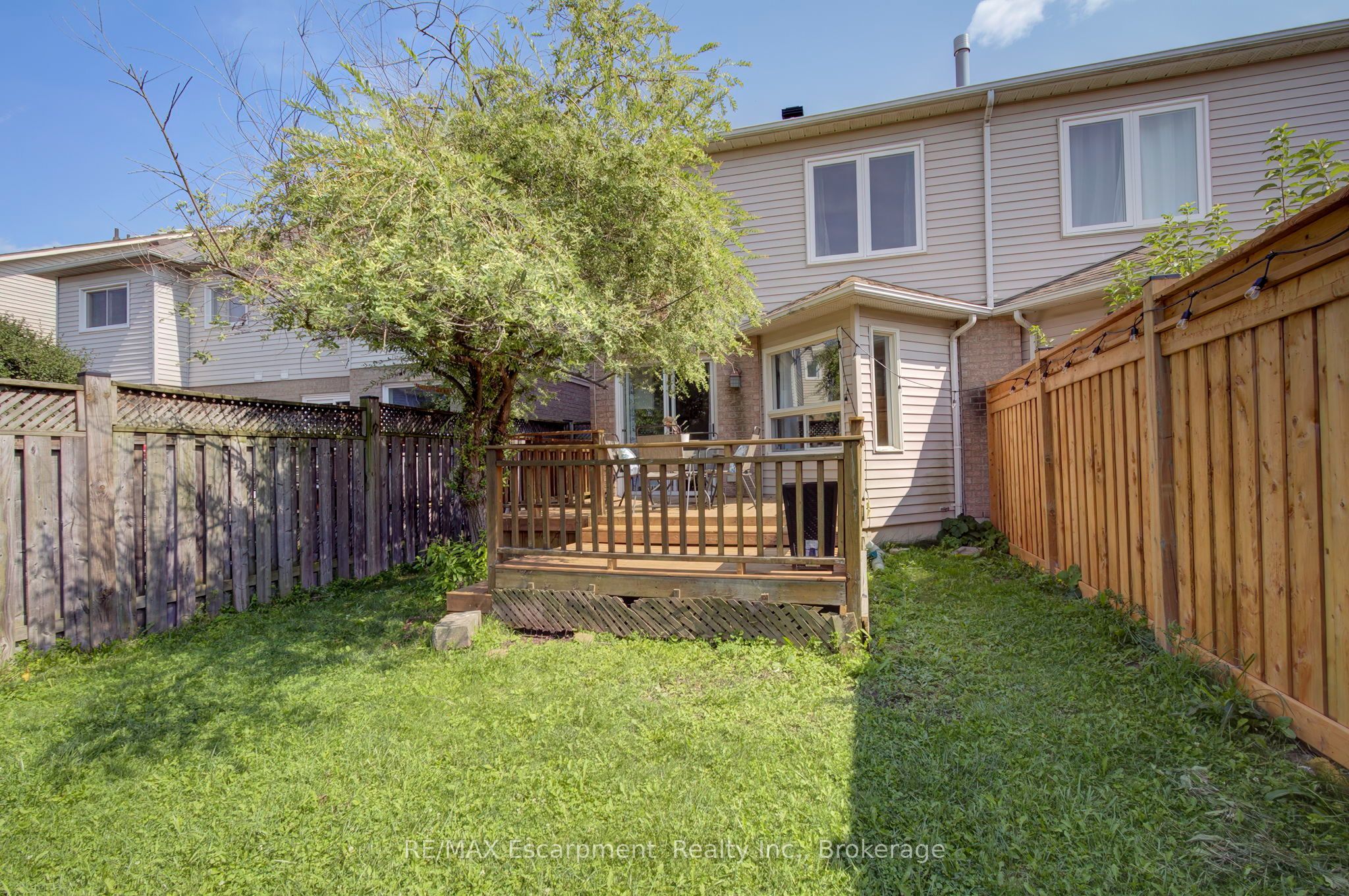 5143 Lampman Avenue Property Photo 44