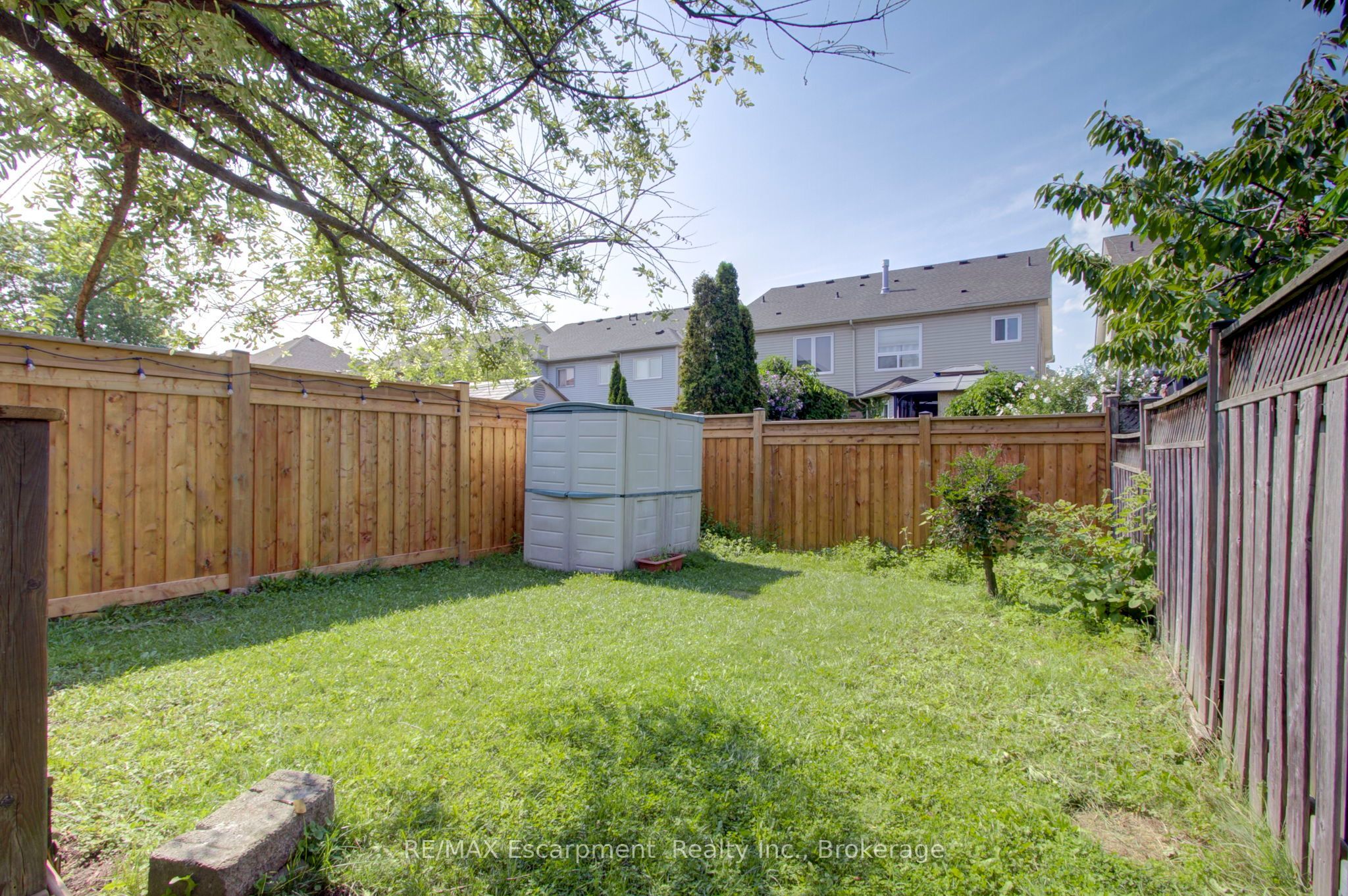 5143 Lampman Avenue Property Photo 45