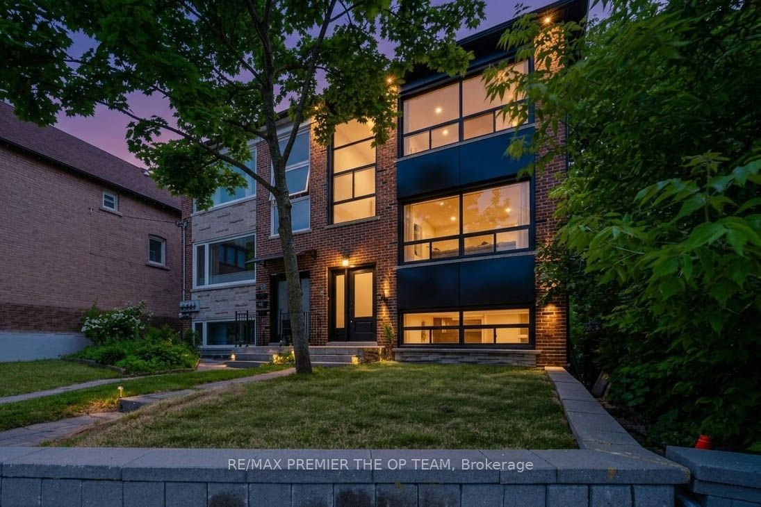 299 Quebec Avenue 3 Property Photo 1