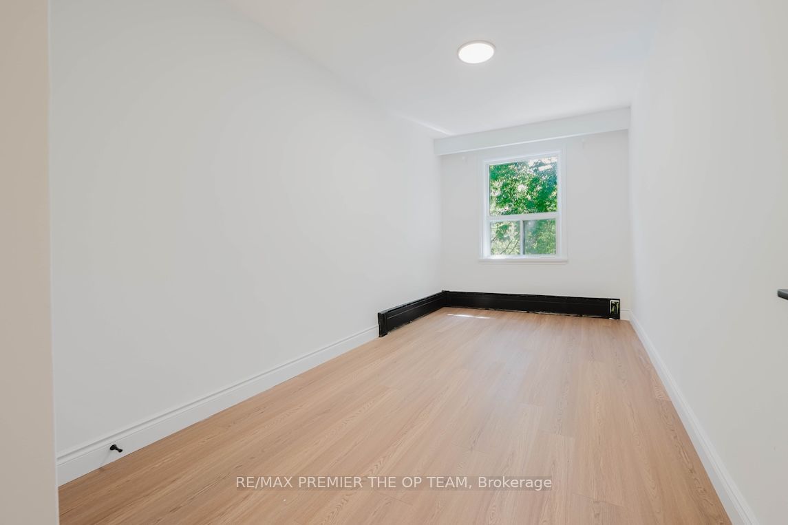299 Quebec Avenue 3 Property Photo 16