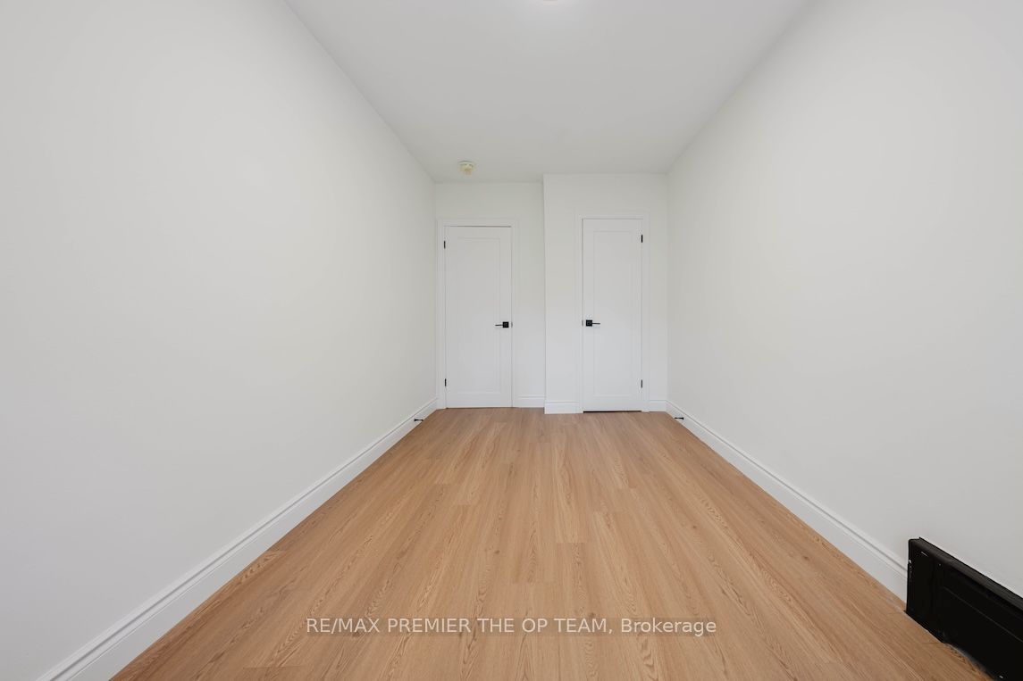 299 Quebec Avenue 3 Property Photo 17