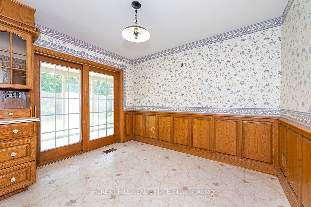 8300 Macarthur Drive Property Photo 12