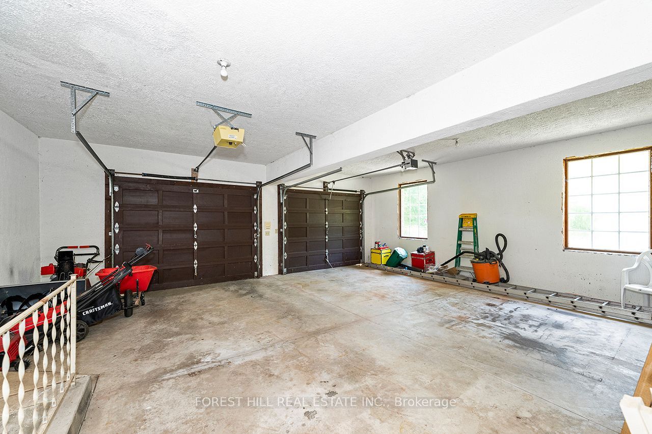 8300 Macarthur Drive Property Photo 18