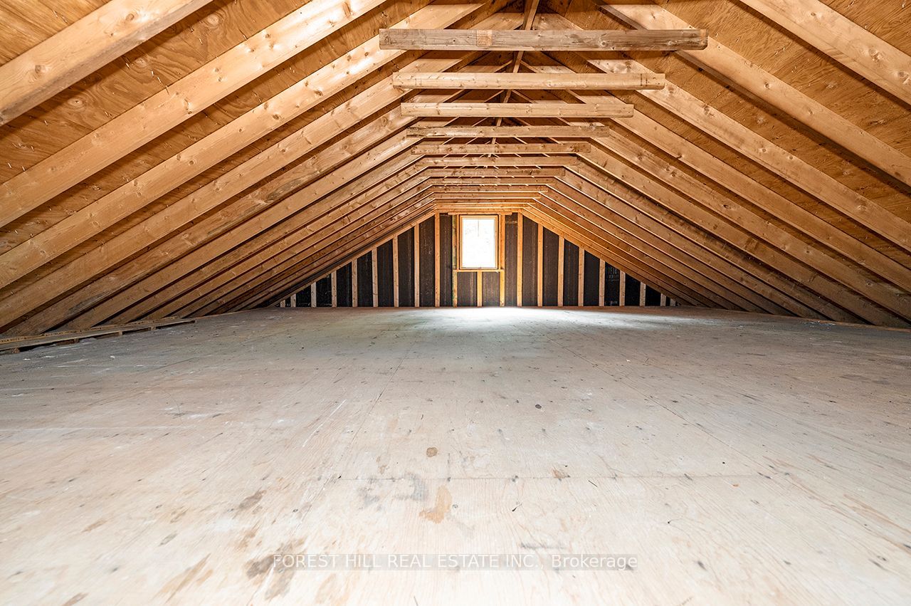 8300 Macarthur Drive Property Photo 19
