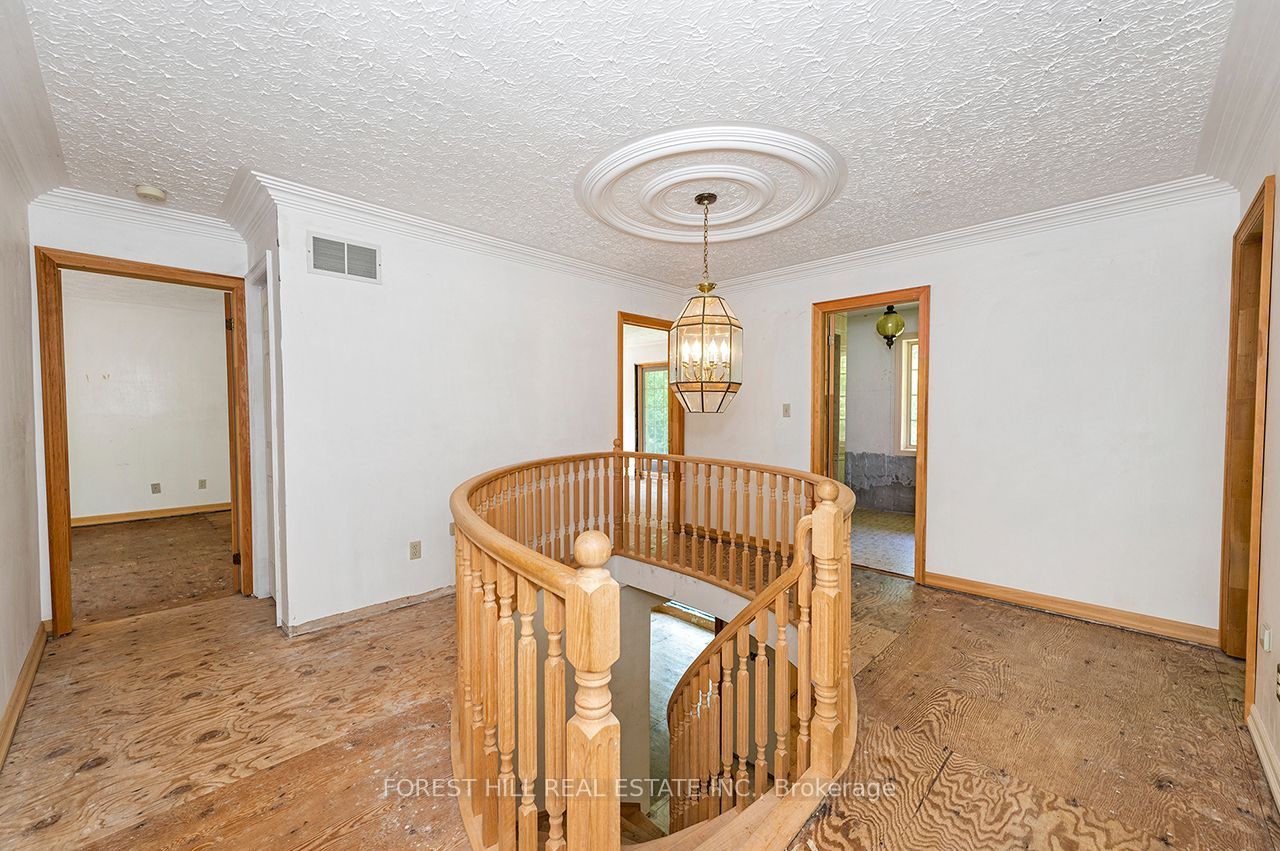 8300 Macarthur Drive Property Photo 23