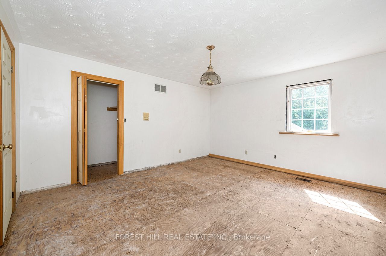 8300 Macarthur Drive Property Photo 34