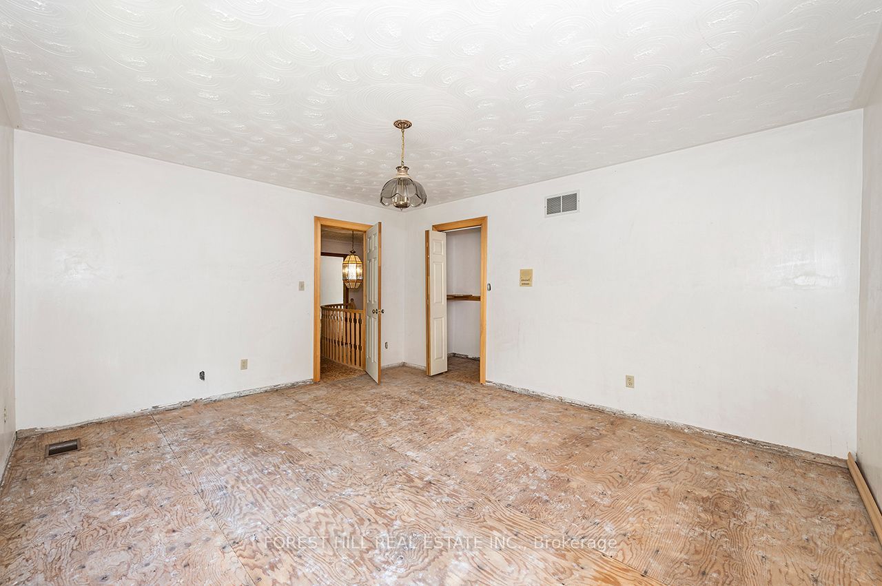 8300 Macarthur Drive Property Photo 35
