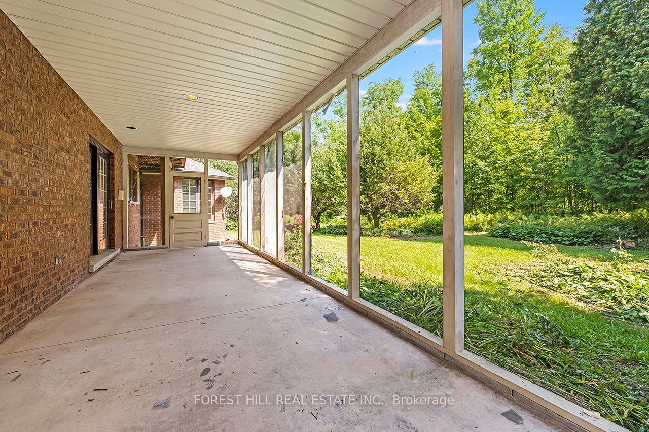 8300 Macarthur Drive Property Photo 36