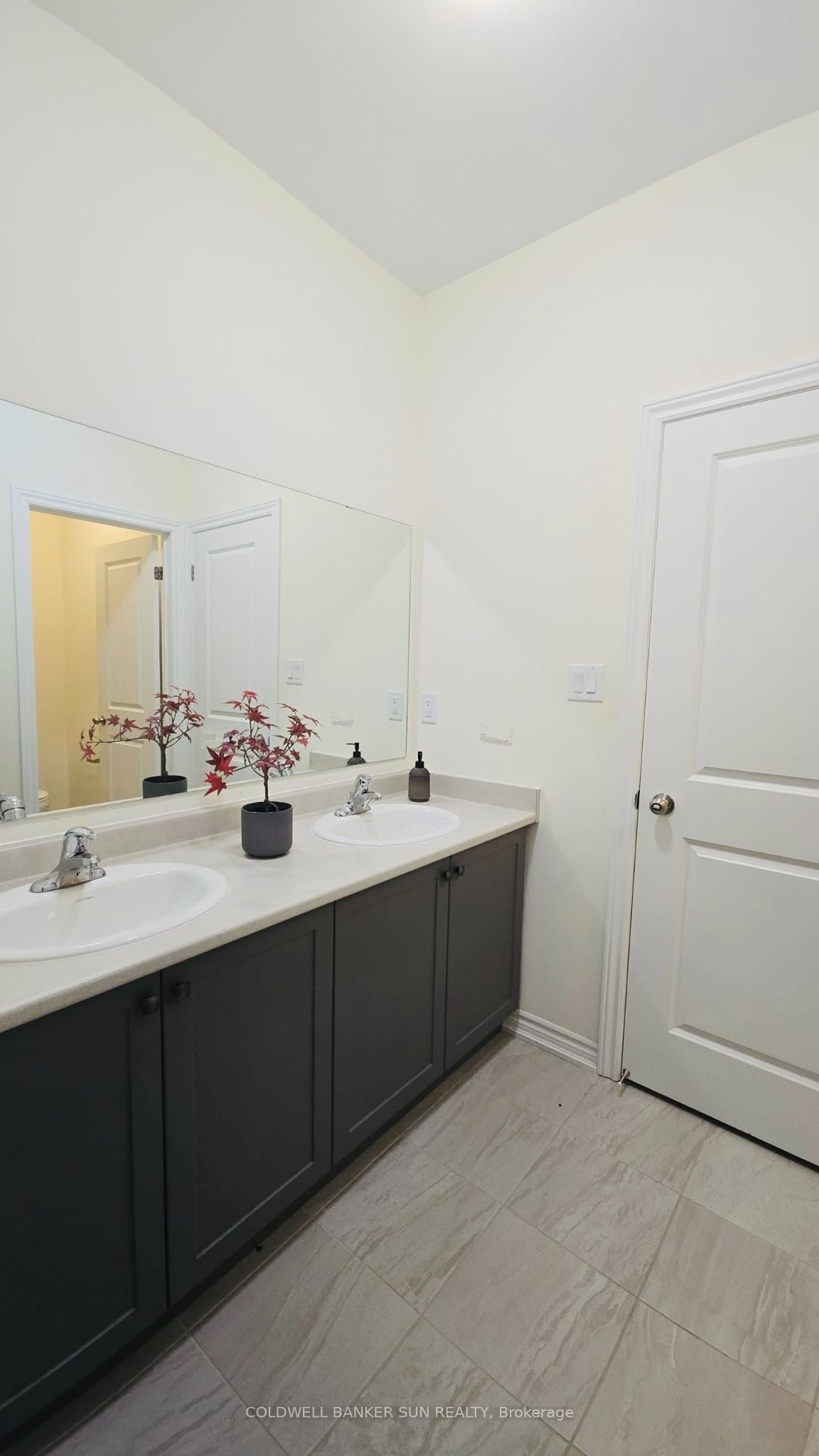 36 Bavenden Crescent Property Photo 29