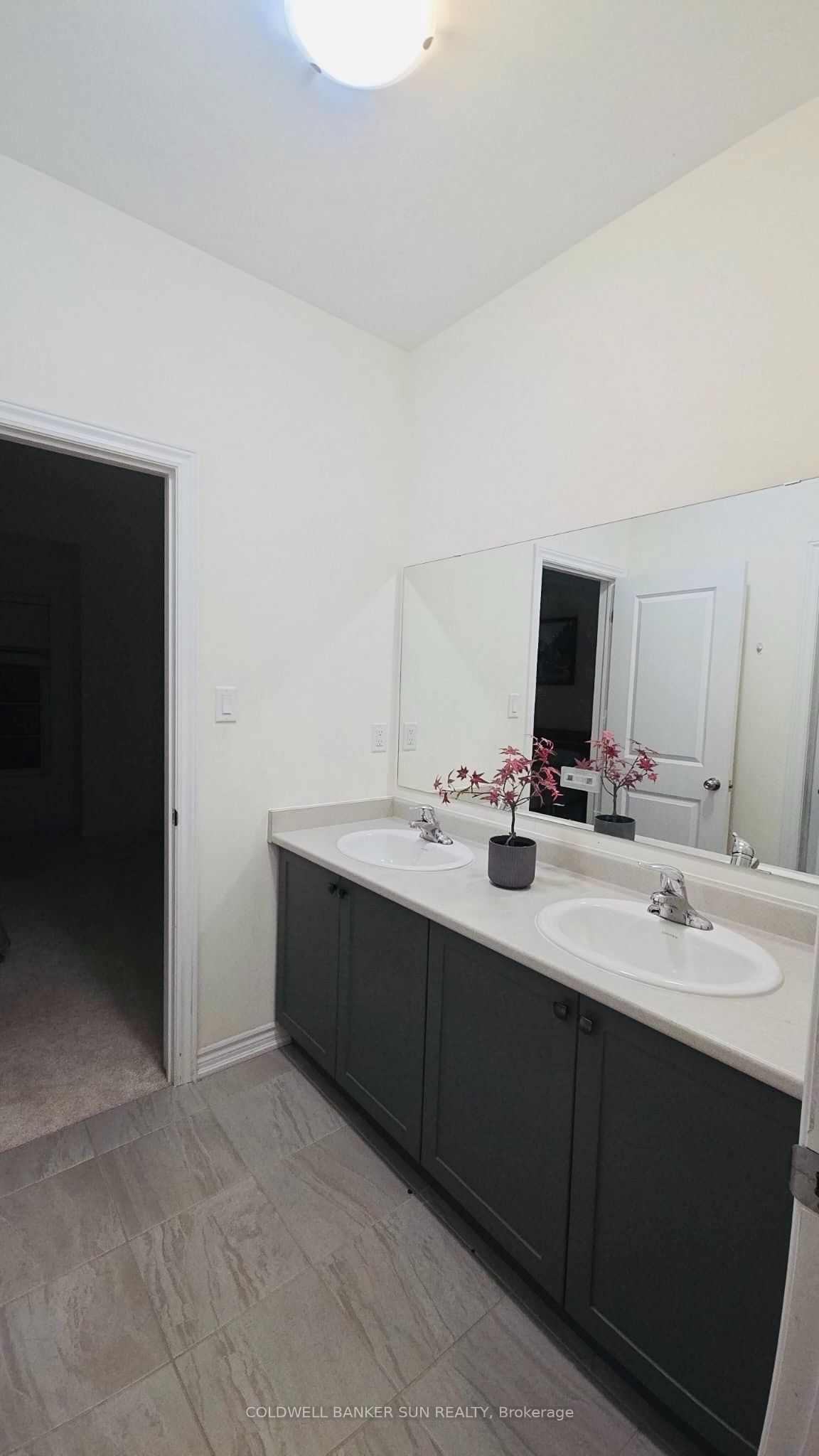 36 Bavenden Crescent Property Photo 34