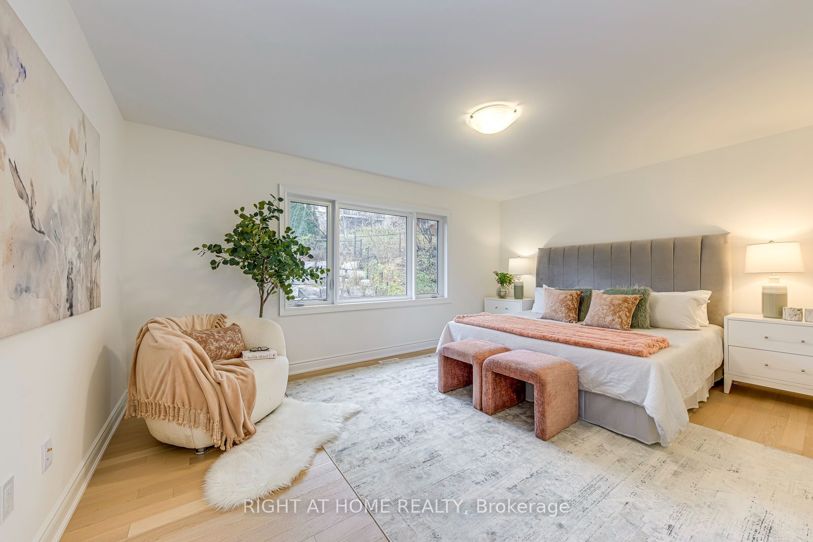 2575 Islington Avenue Property Photo 25