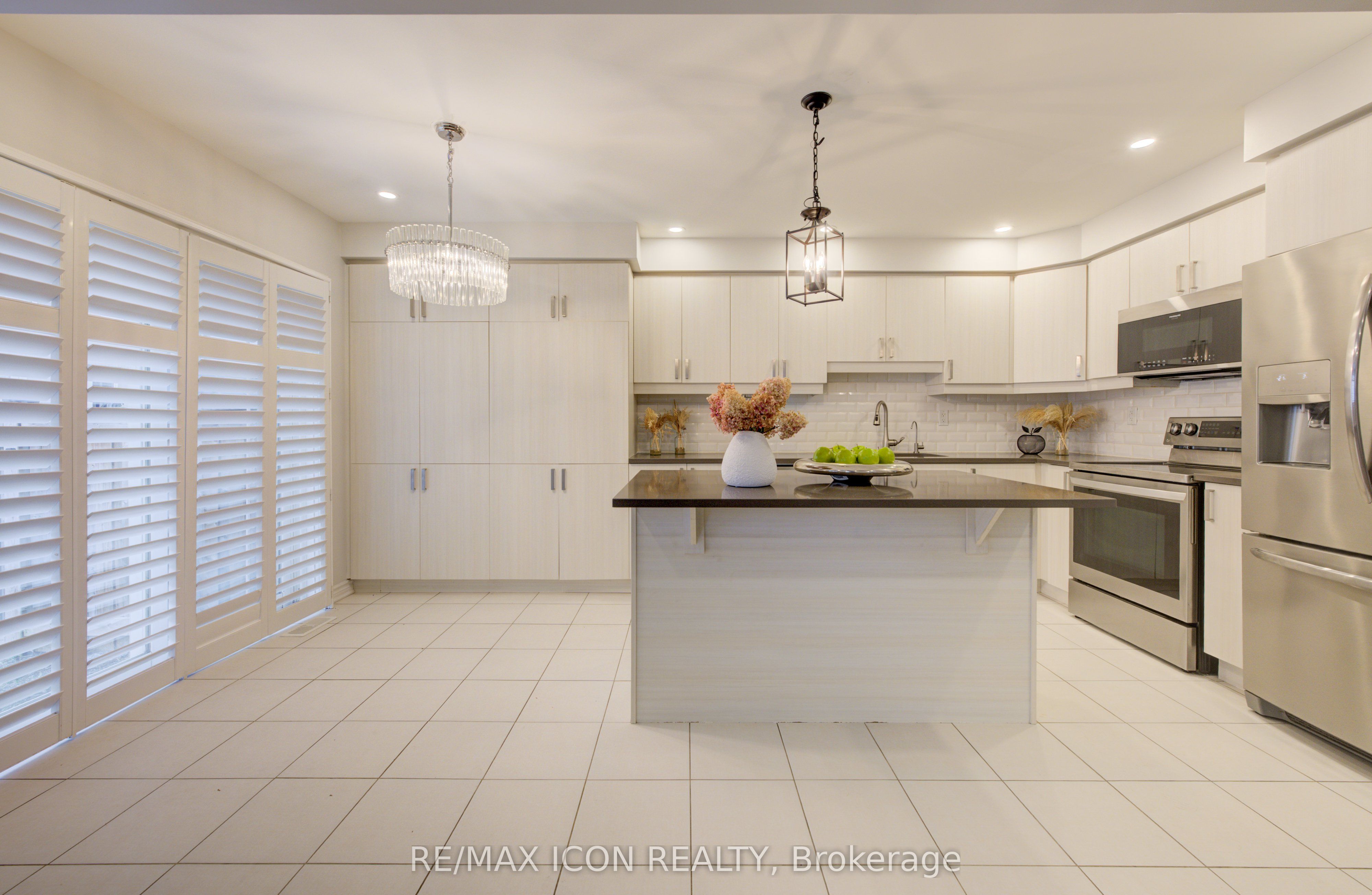 302 Jean Landing Property Photo 11