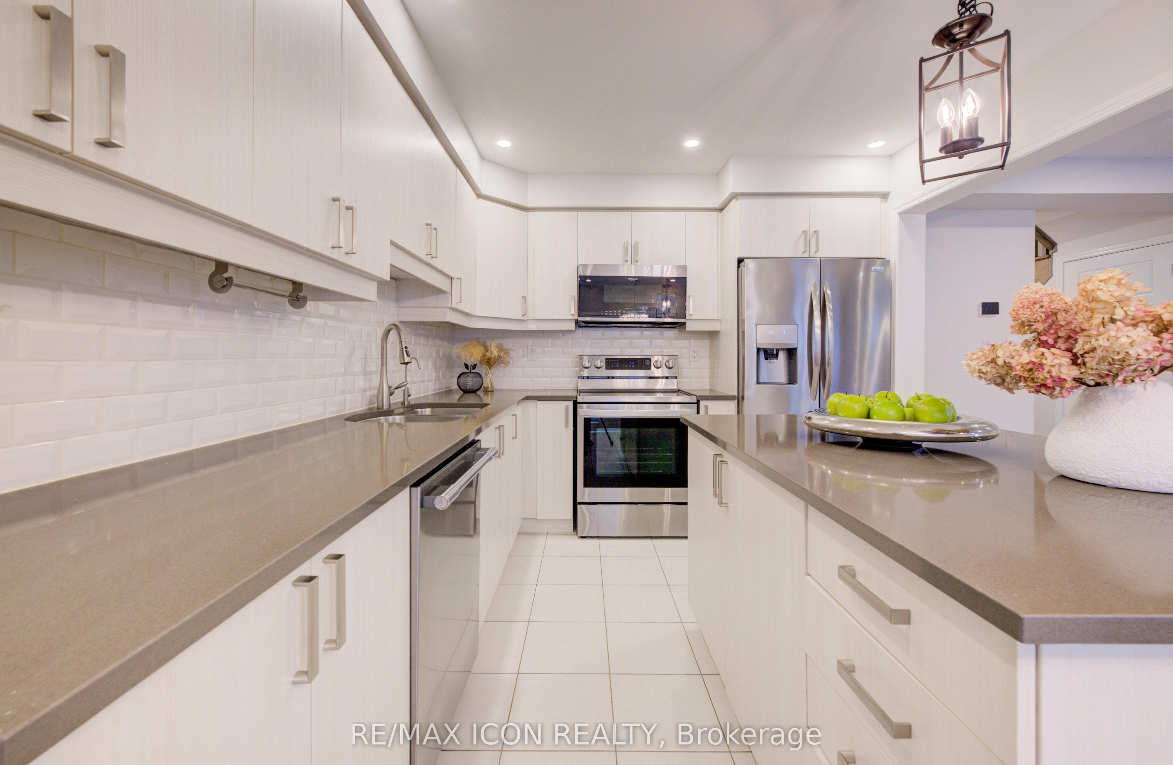 302 Jean Landing Property Photo 14