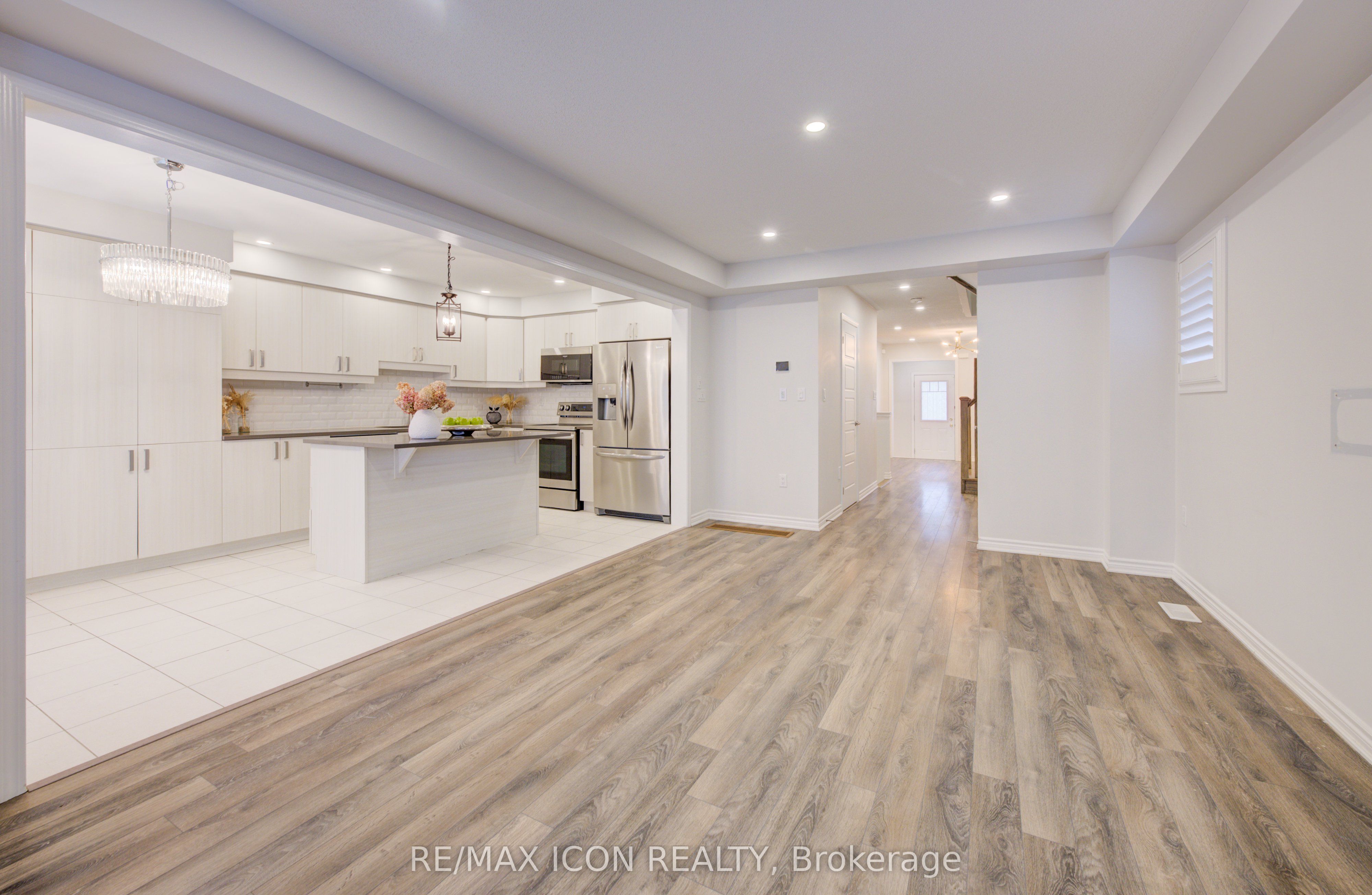 302 Jean Landing Property Photo 17