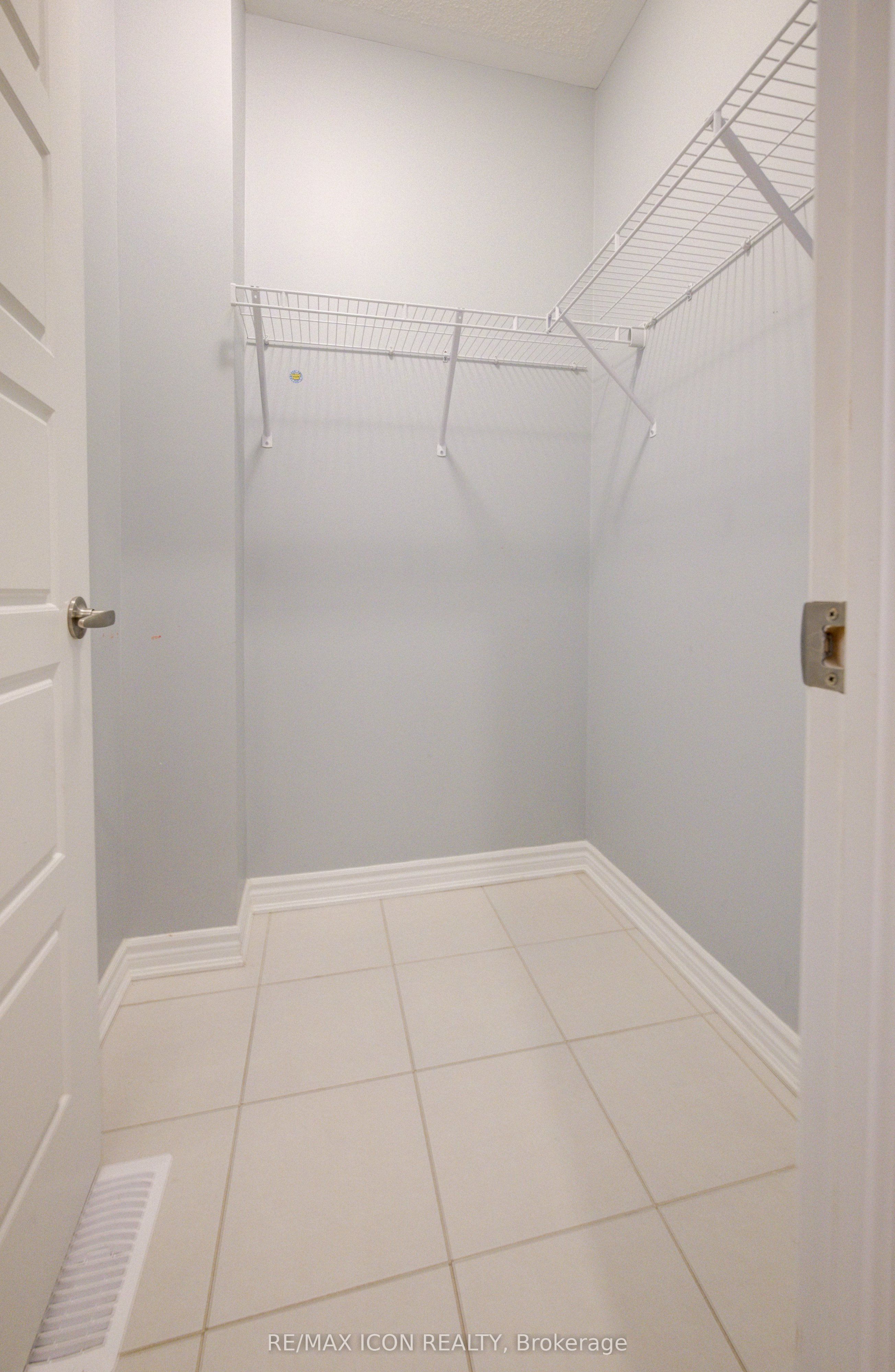 302 Jean Landing Property Photo 19