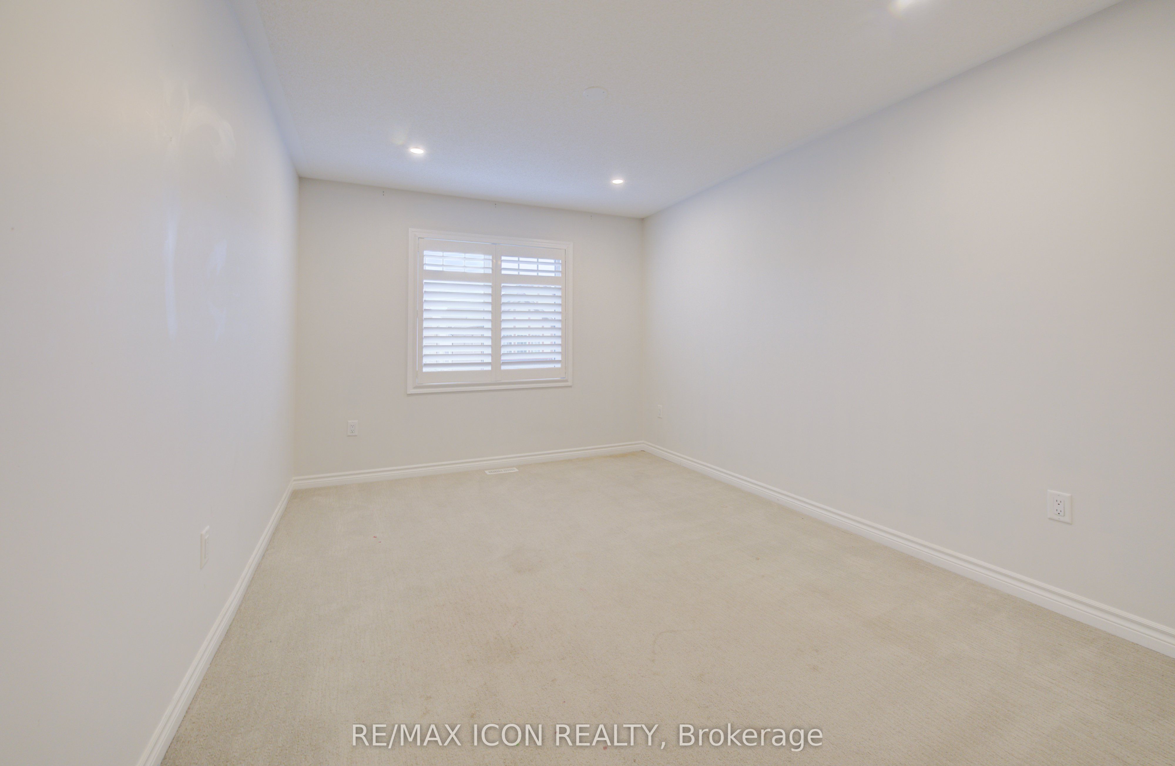 302 Jean Landing Property Photo 22