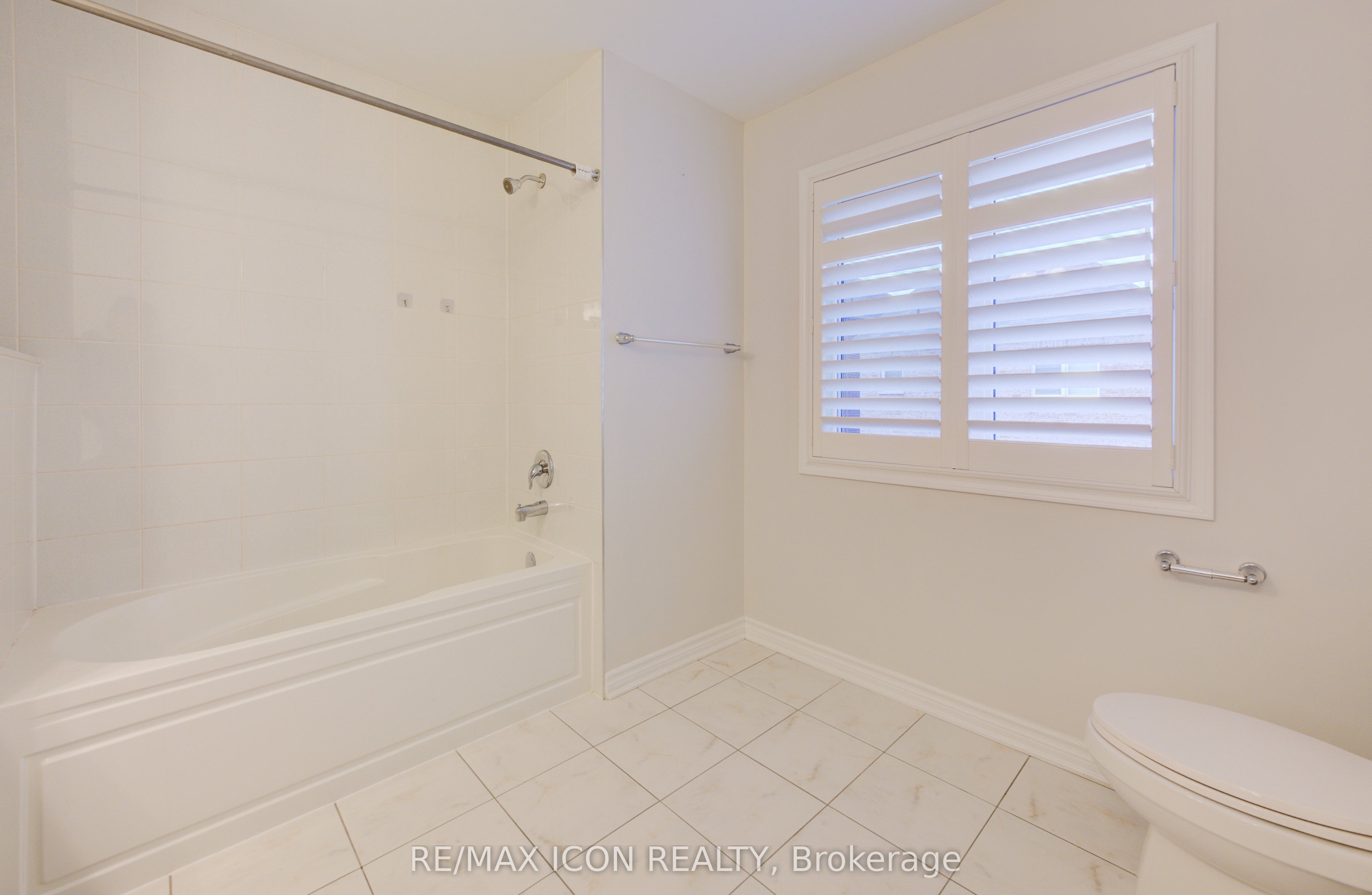 302 Jean Landing Property Photo 33