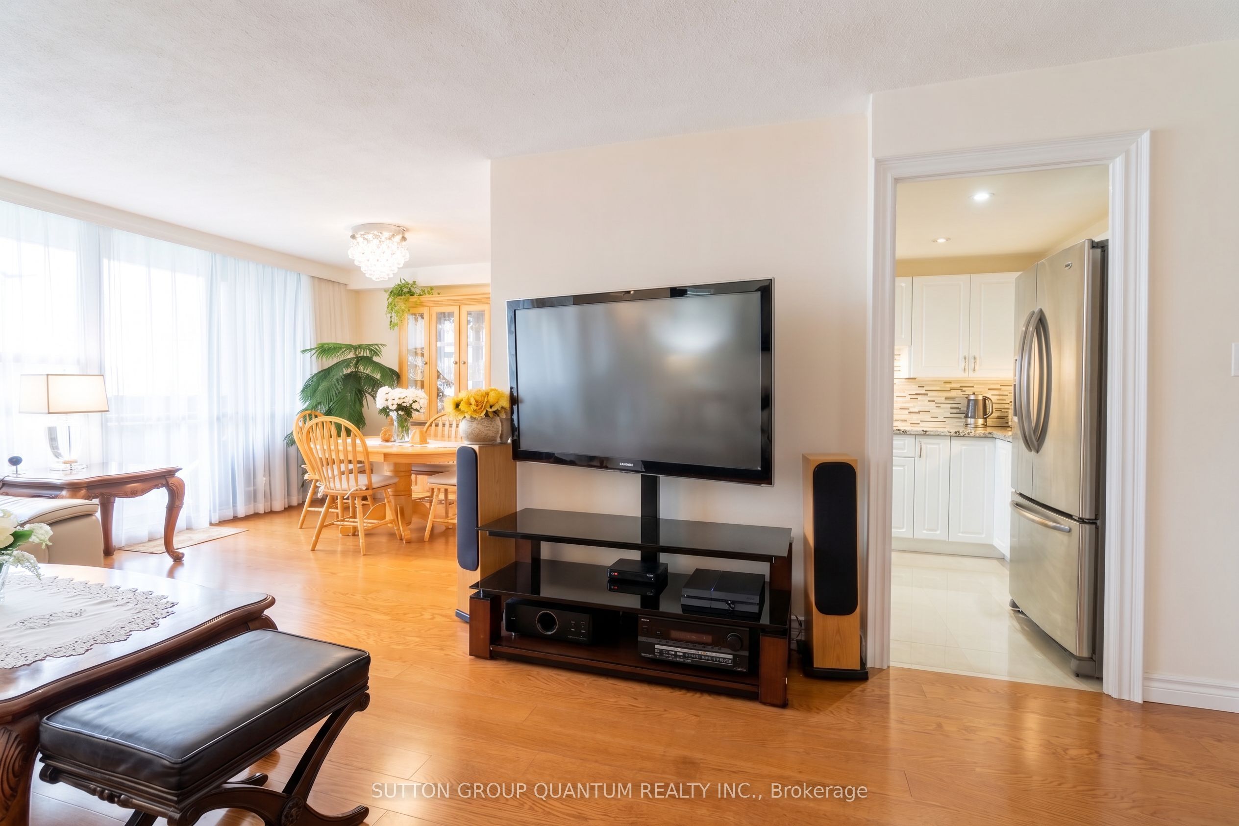 11 Wincott Drive 1810 Property Photo 10