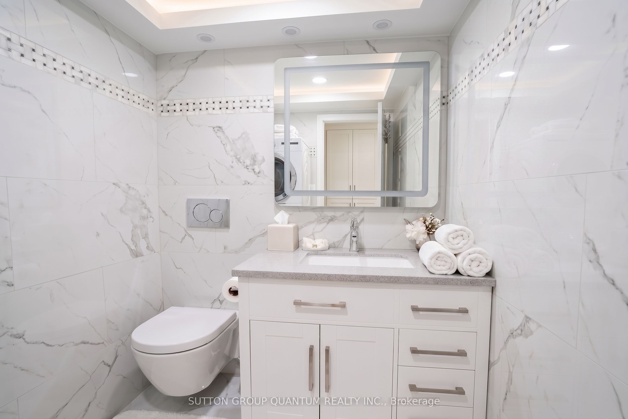 11 Wincott Drive 1810 Property Photo 15