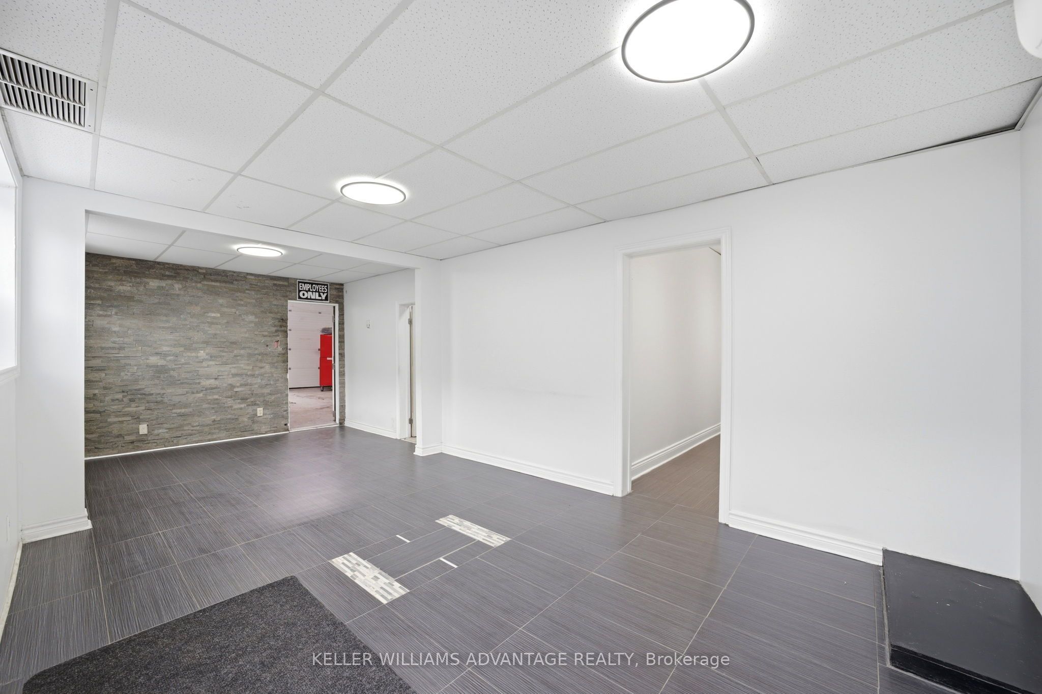 20 Jenet Avenue Property Photo 7