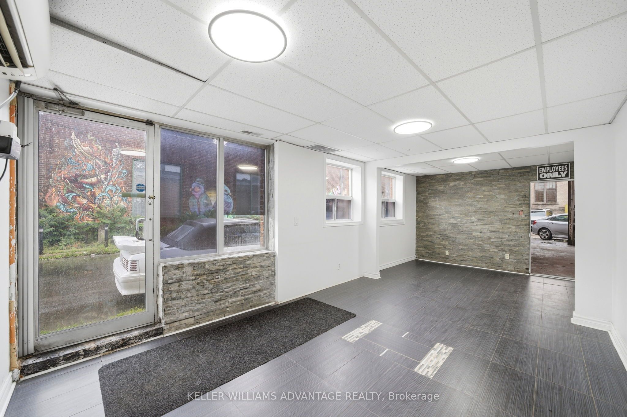20 Jenet Avenue Property Photo 8