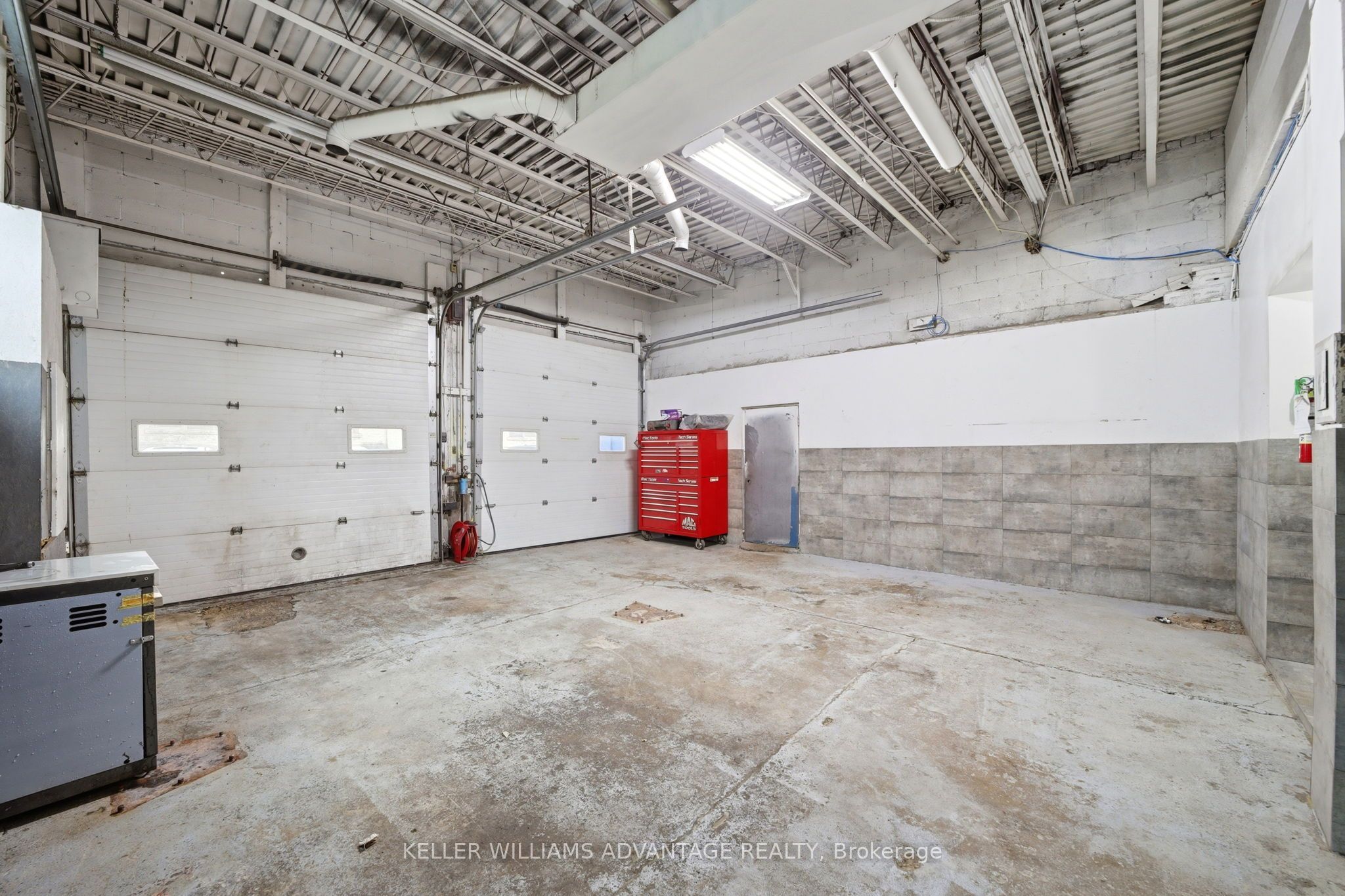 20 Jenet Avenue Property Photo 13
