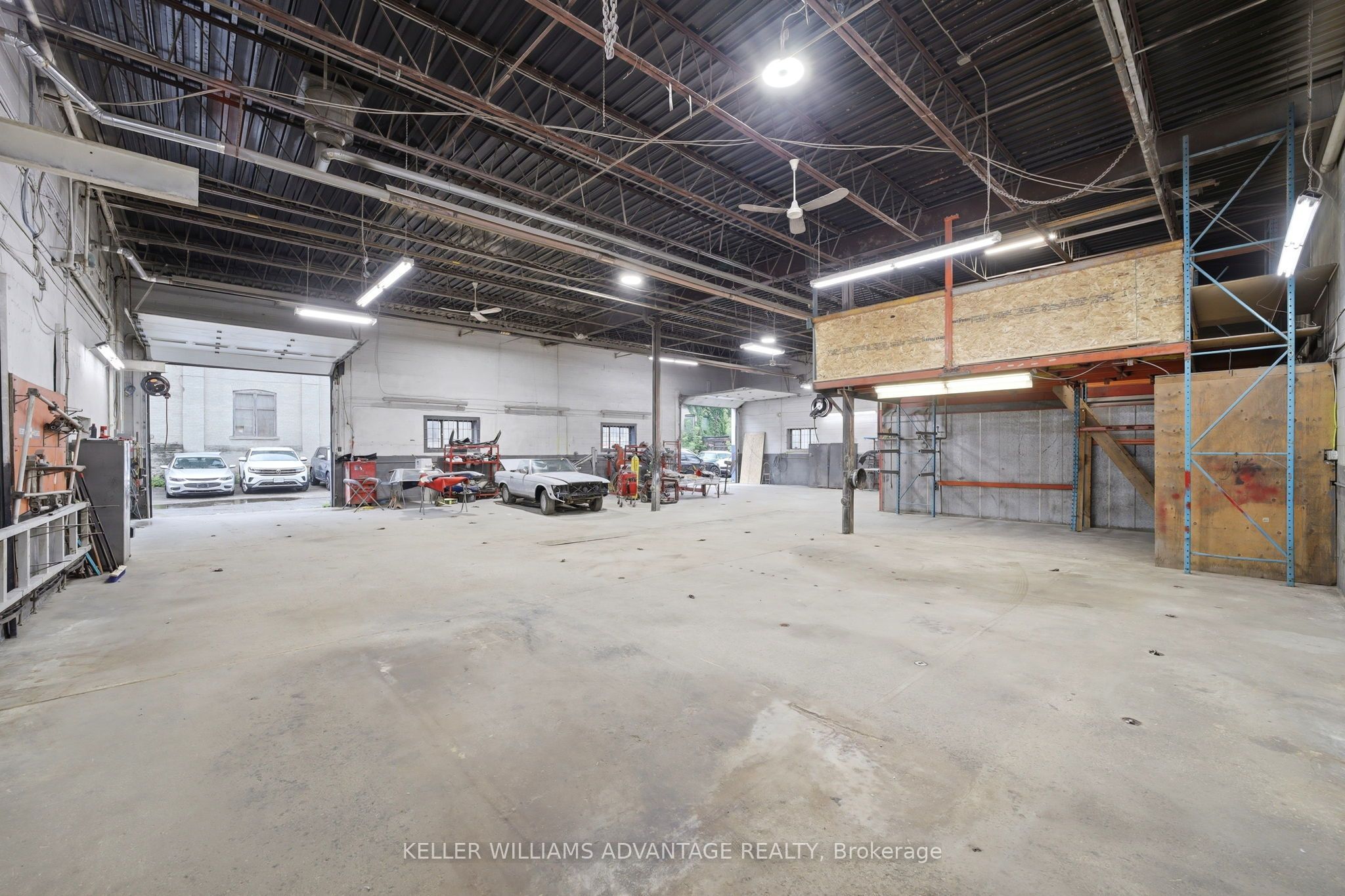 20 Jenet Avenue Property Photo 23