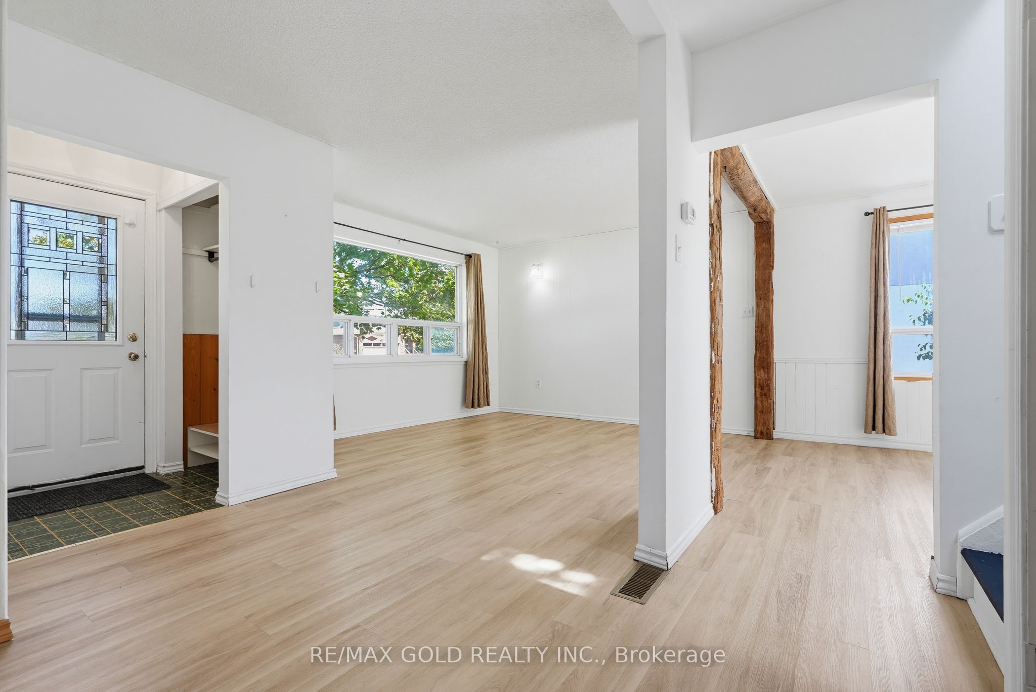 23 Pleasantview Avenue Property Photo 6