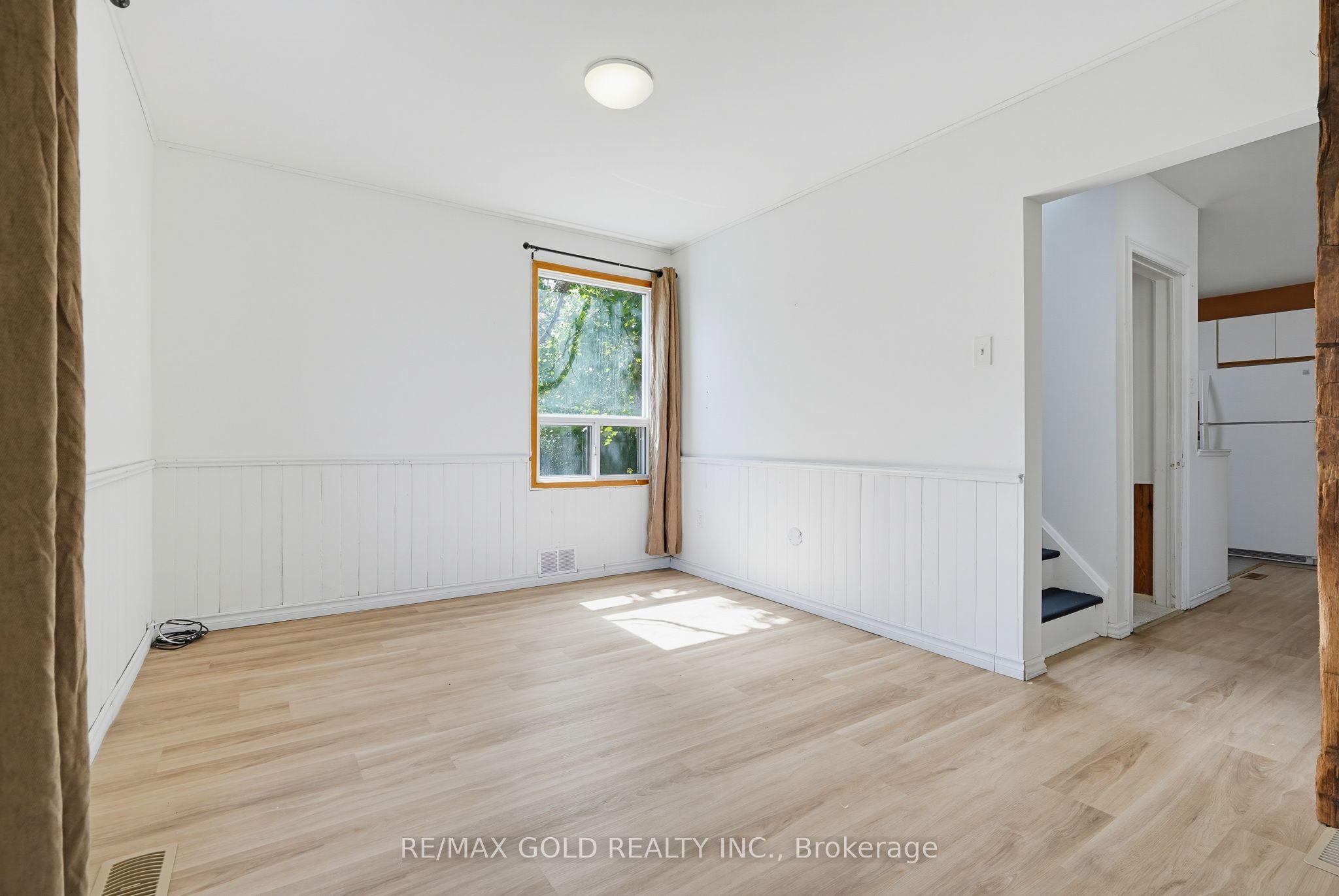 23 Pleasantview Avenue Property Photo 7