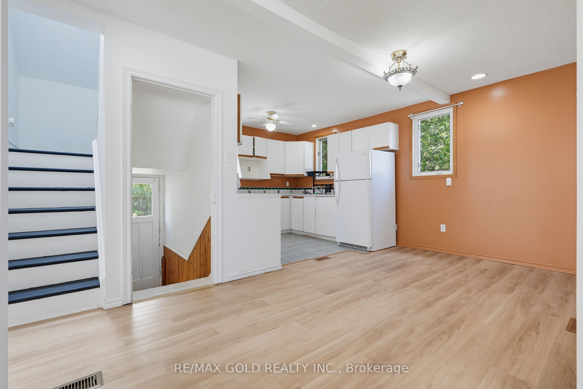 23 Pleasantview Avenue Property Photo 10