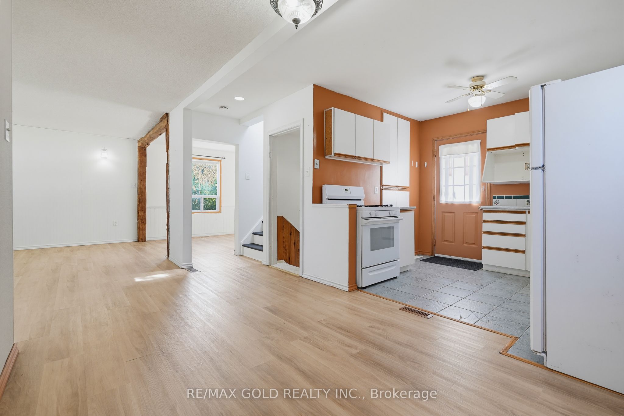 23 Pleasantview Avenue Property Photo 11