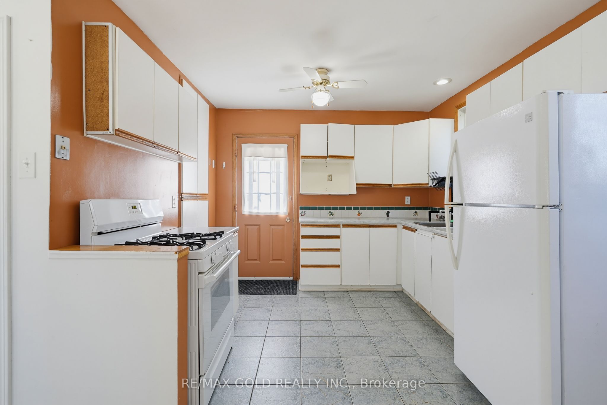 23 Pleasantview Avenue Property Photo 12