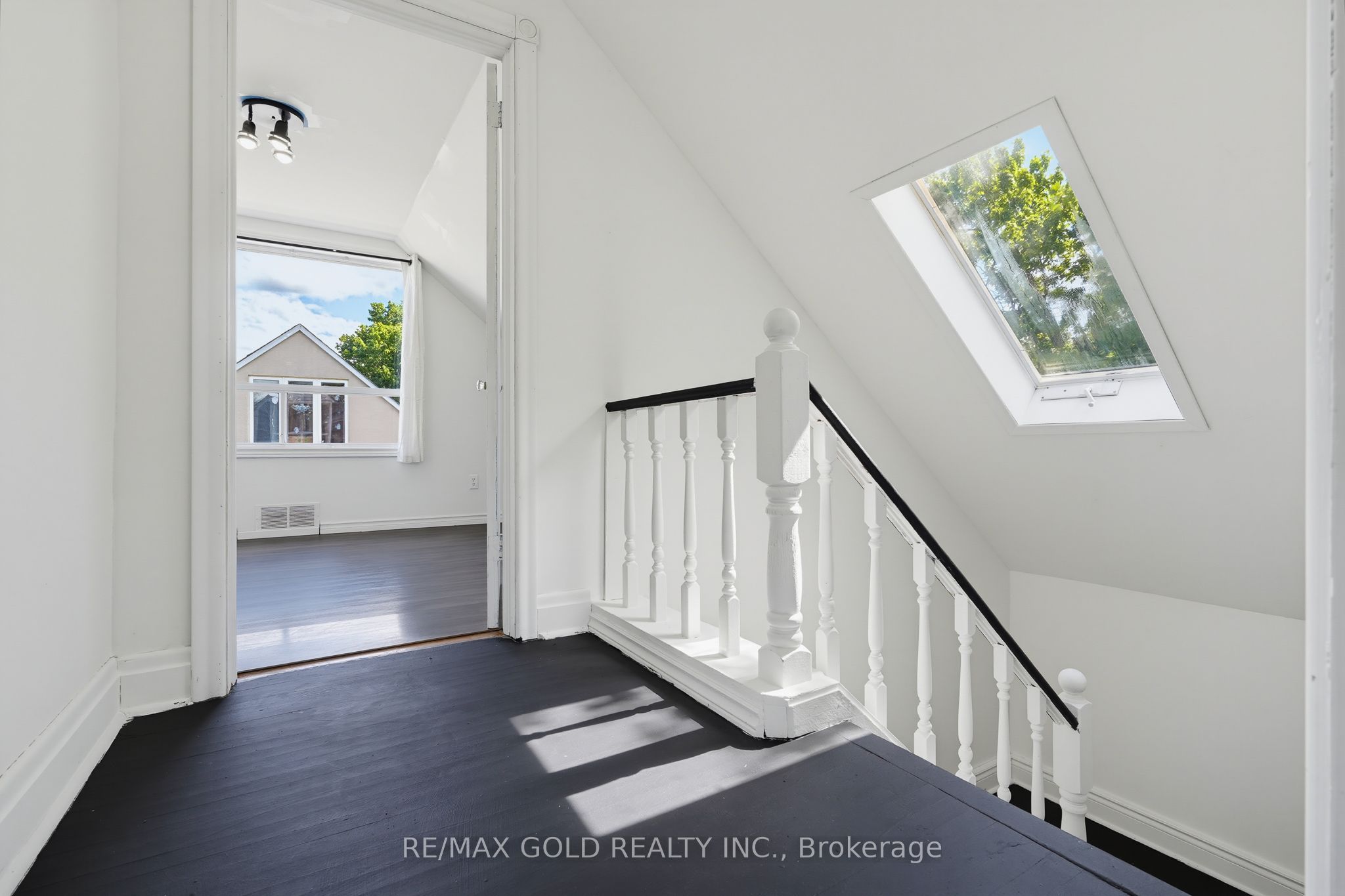 23 Pleasantview Avenue Property Photo 14