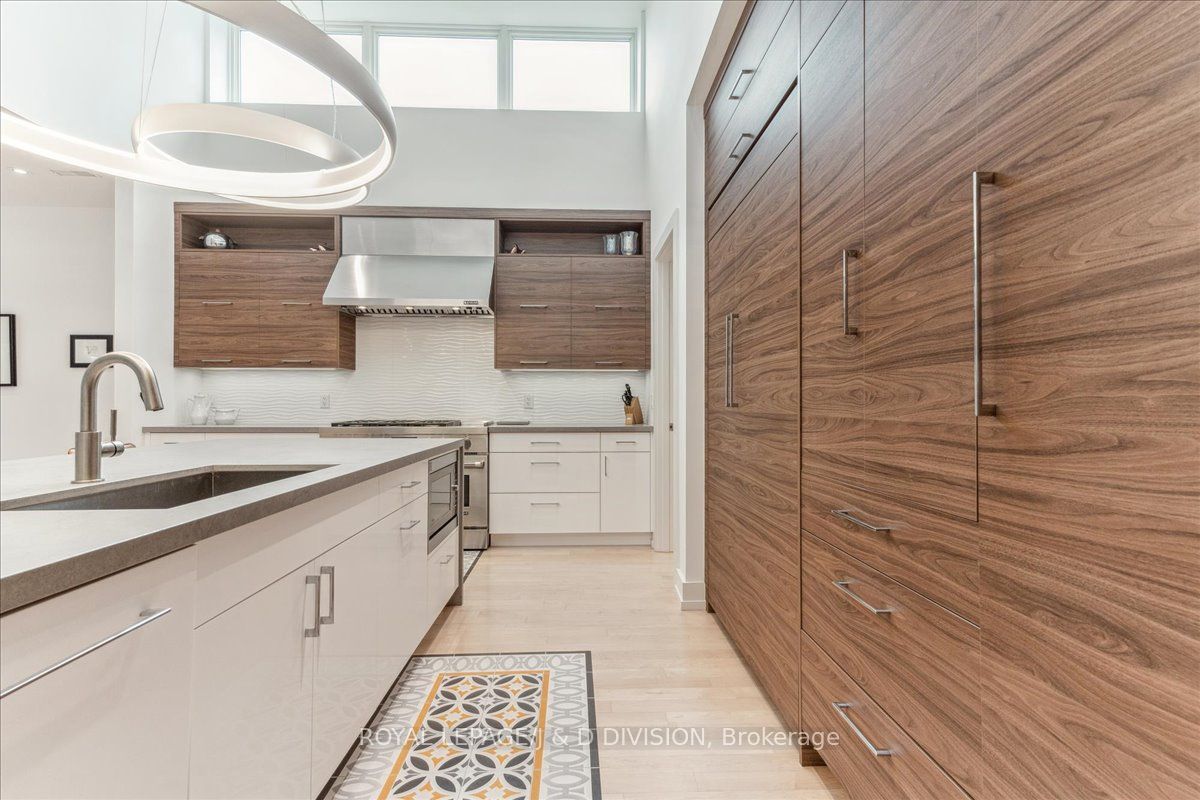 16 Forty First Street Property Photo 10
