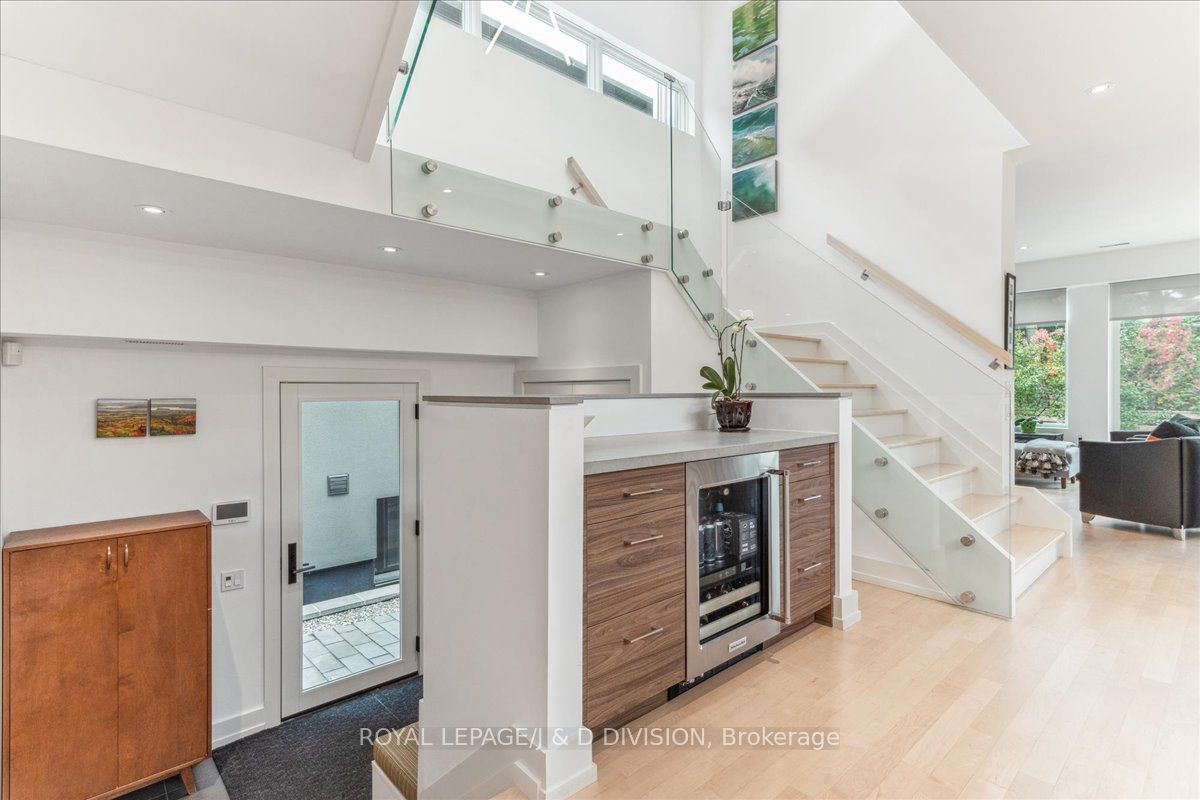 16 Forty First Street Property Photo 14