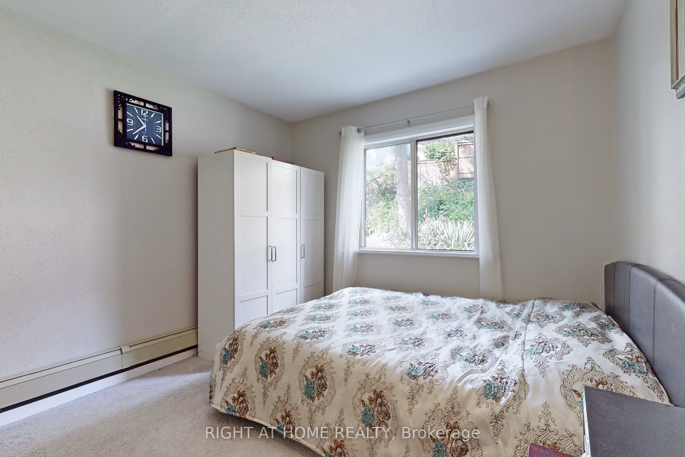 1 Edgebrook Drive Property Photo 17