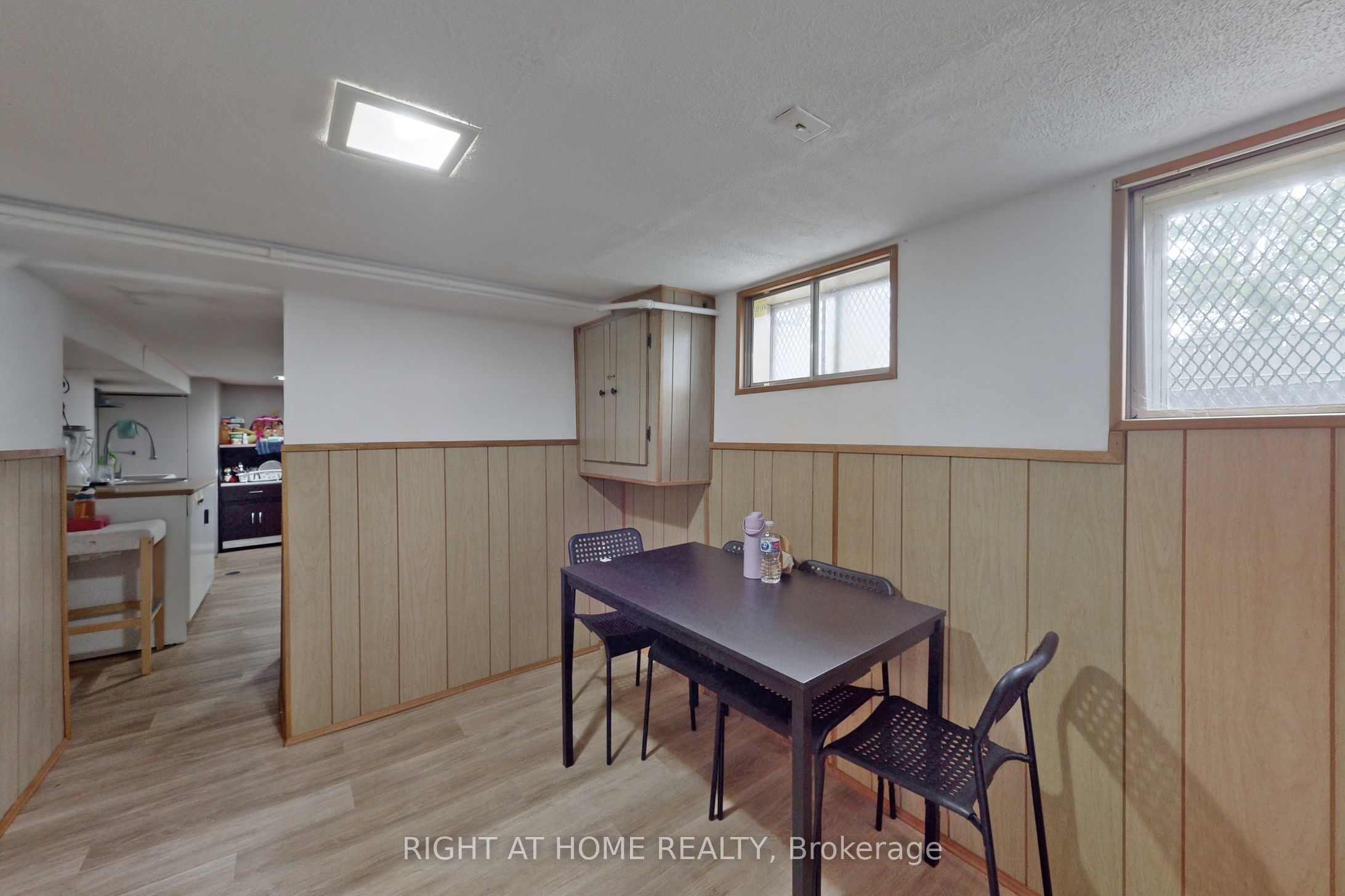 1 Edgebrook Drive Property Photo 23