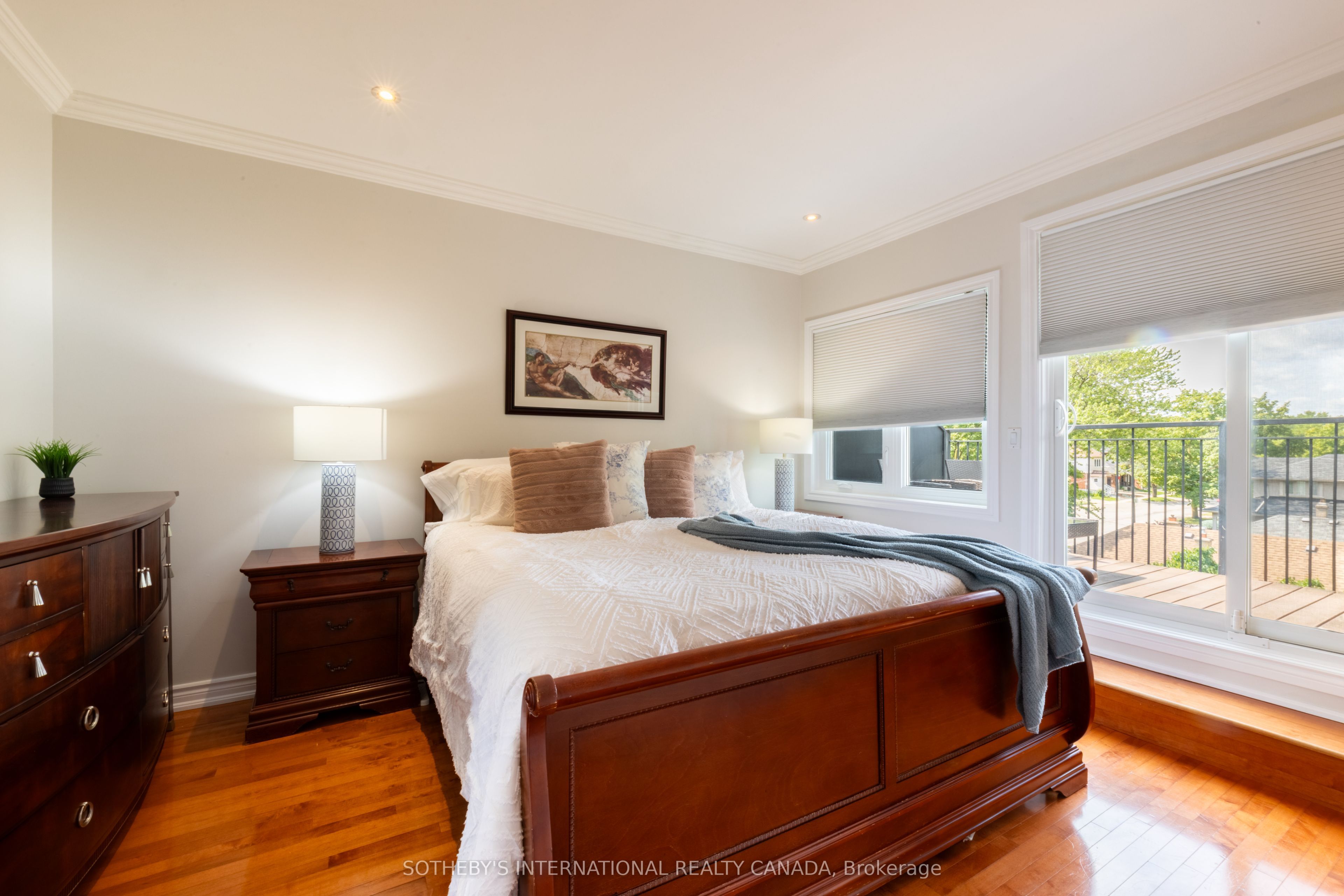 960a The Queensway Property Photo 21