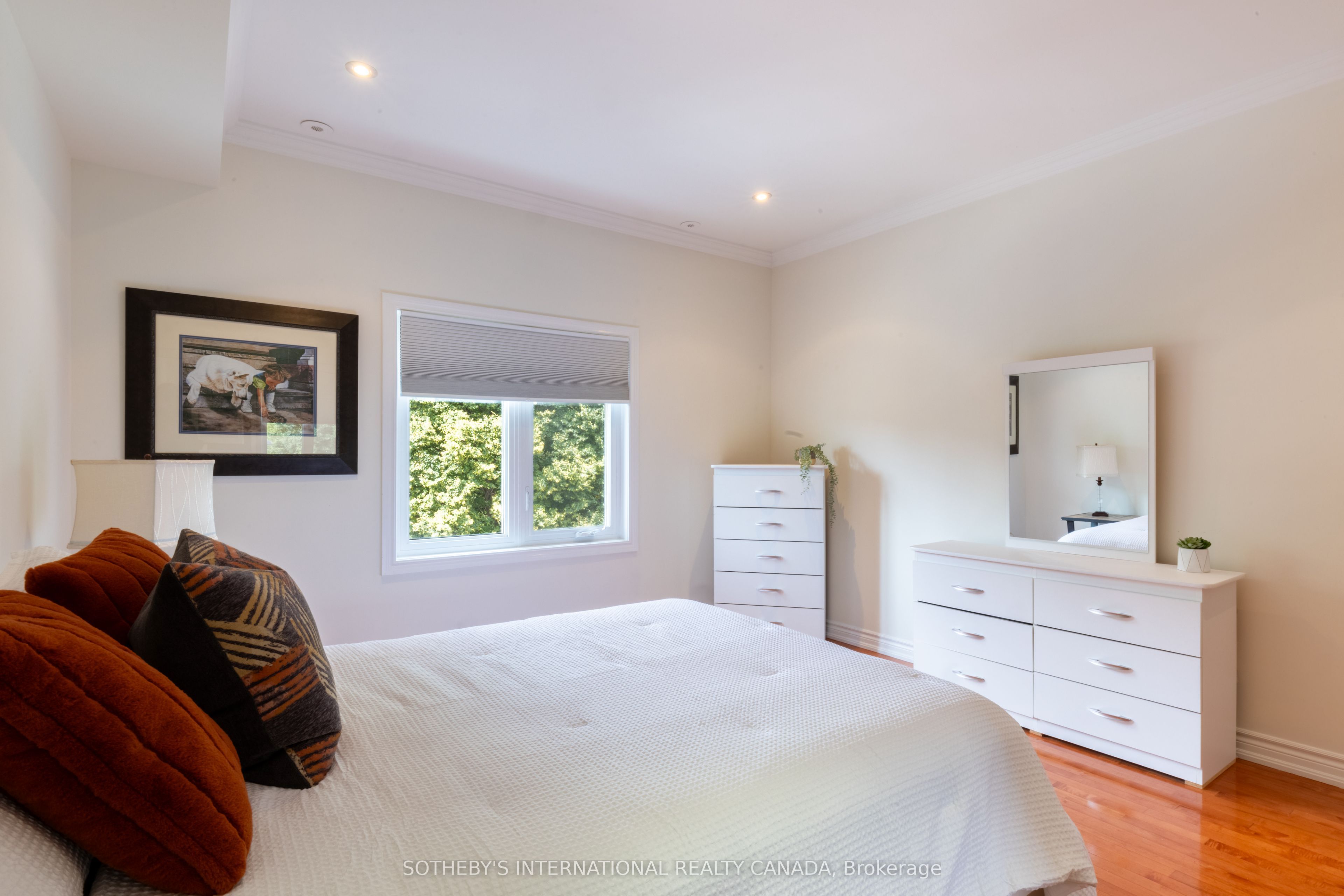 960a The Queensway Property Photo 28